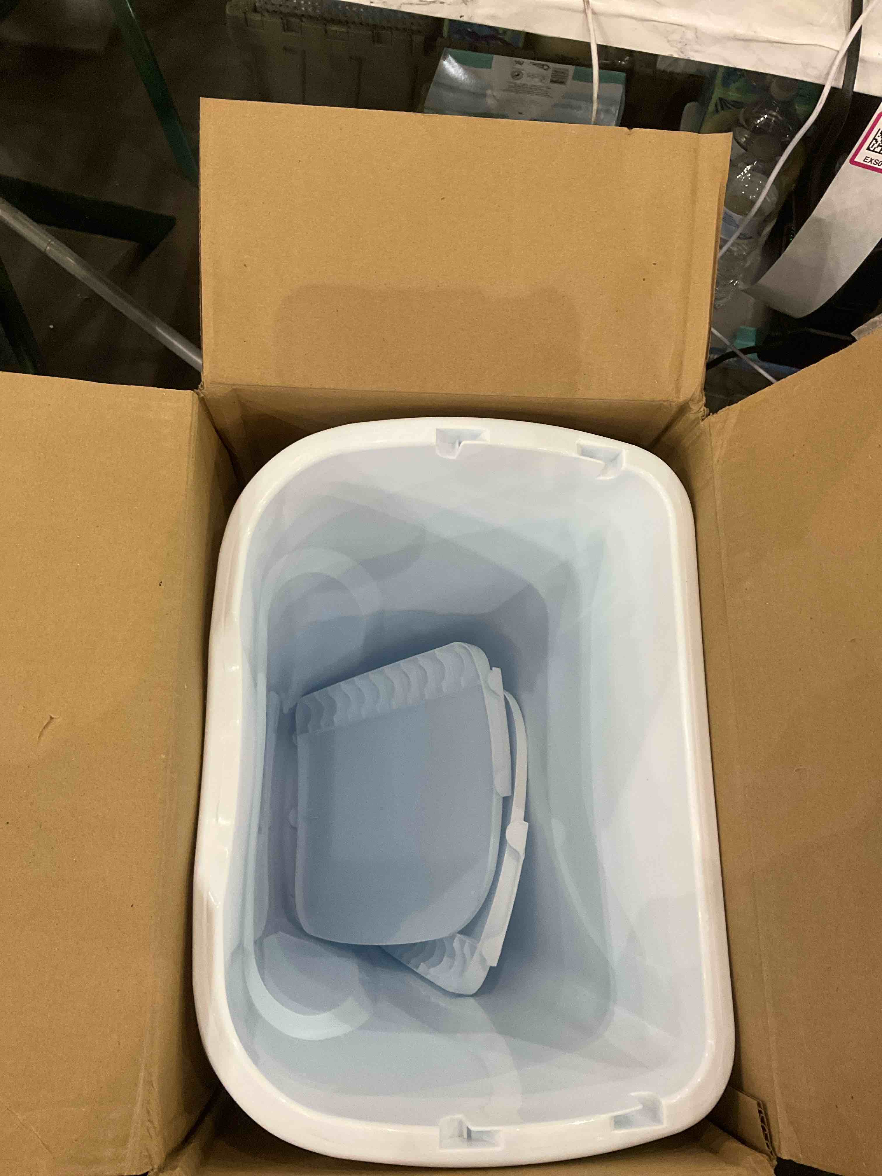 https://s3.amazonaws.com/lotting-images-prod/BargainHunt/EXS01290274_1714049530839.jpeg