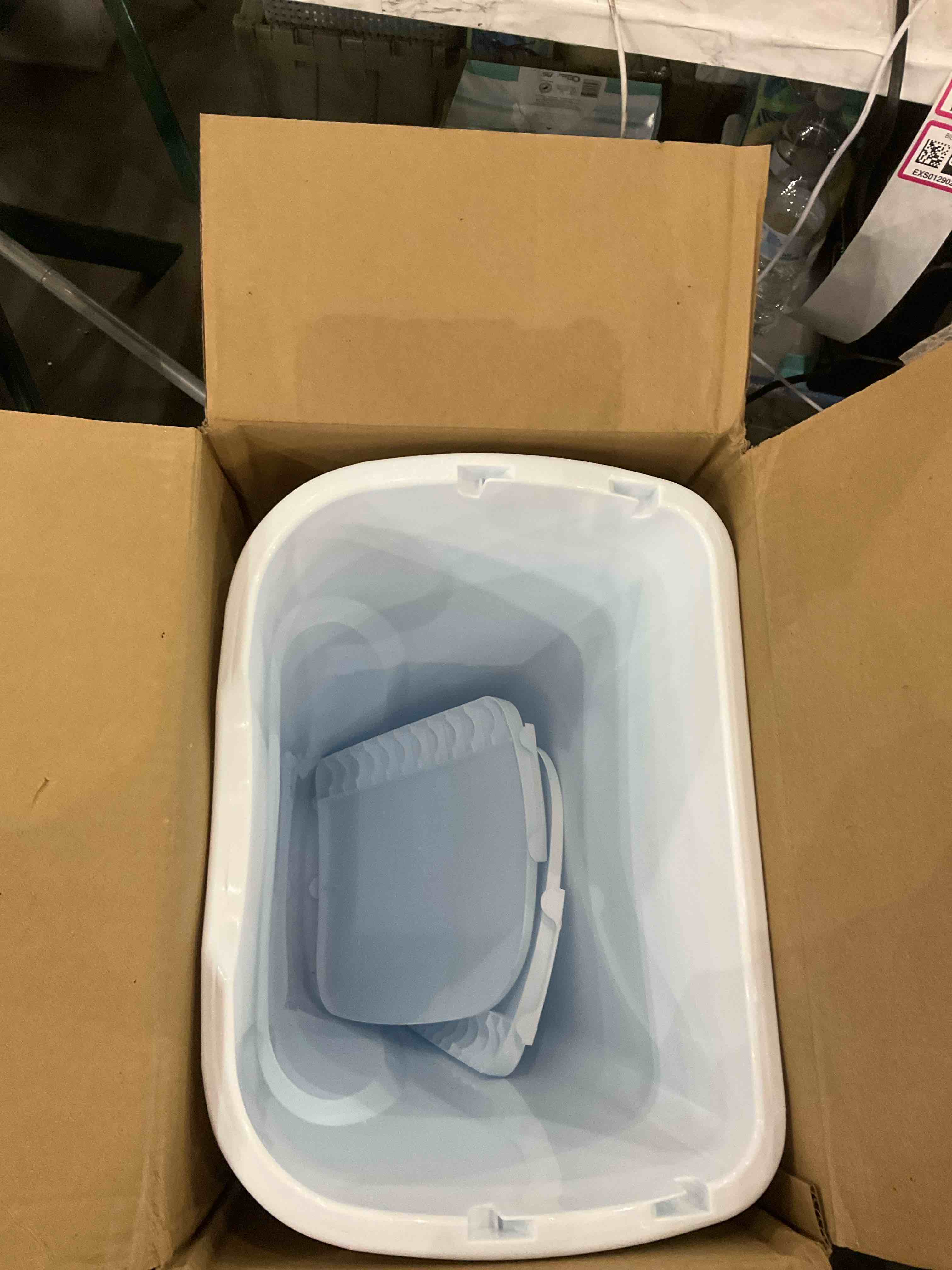https://s3.amazonaws.com/lotting-images-prod/BargainHunt/EXS01290274_1714049531929.jpeg