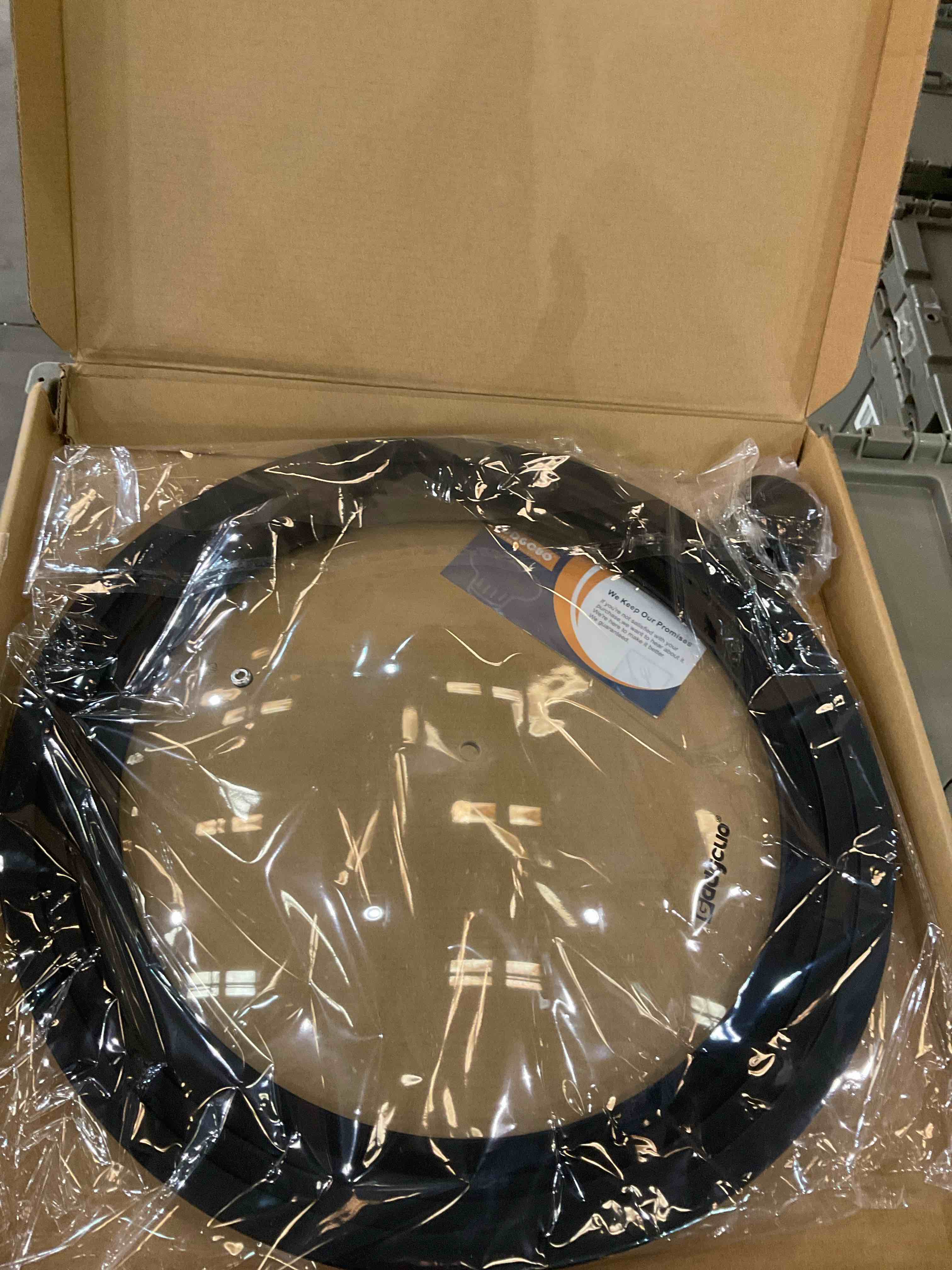 https://s3.amazonaws.com/lotting-images-prod/BargainHunt/EXS01290397_1714072372331.jpeg