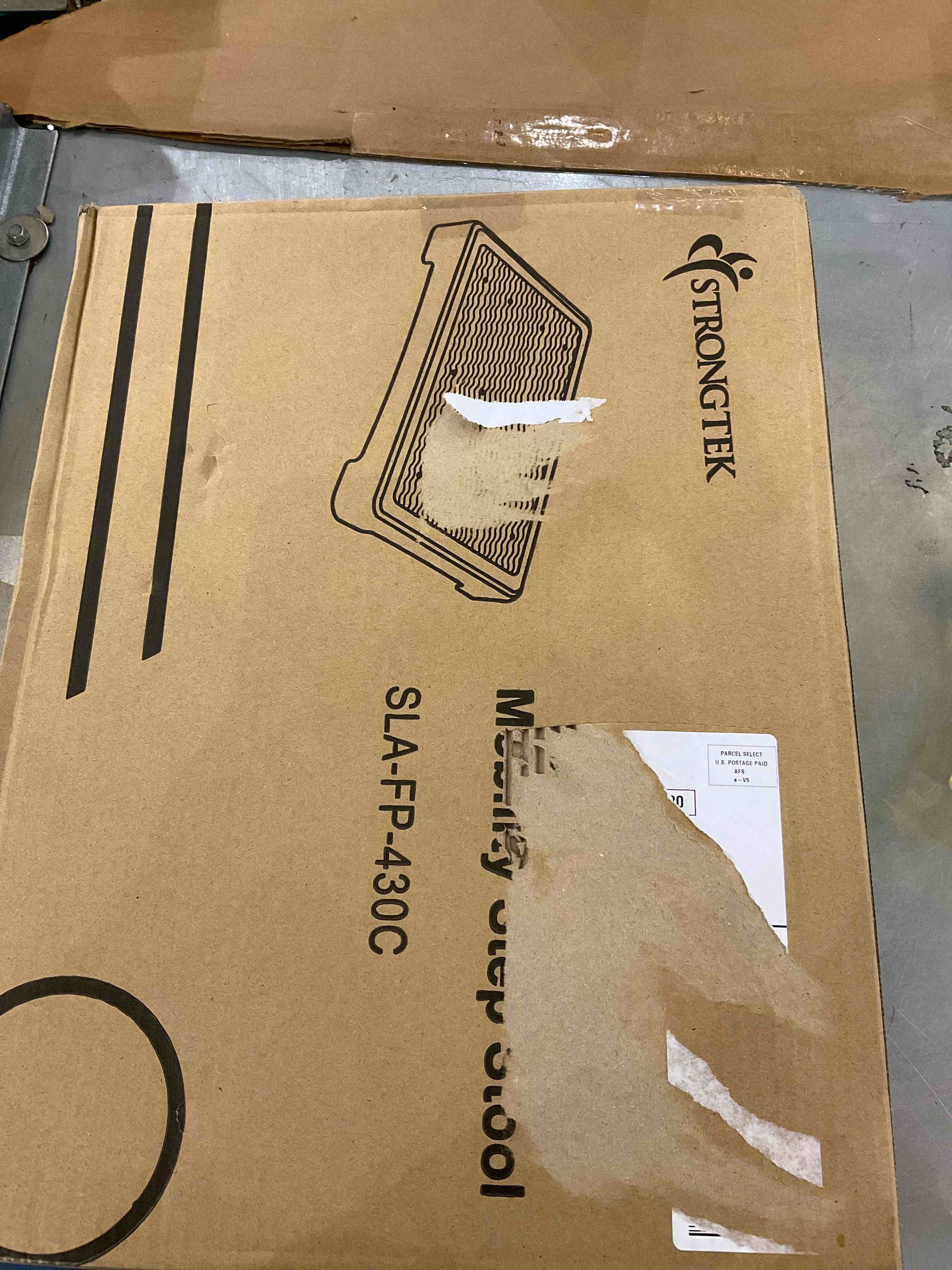 https://s3.amazonaws.com/lotting-images-prod/BargainHunt/EXS01291023_1712324470293.jpeg