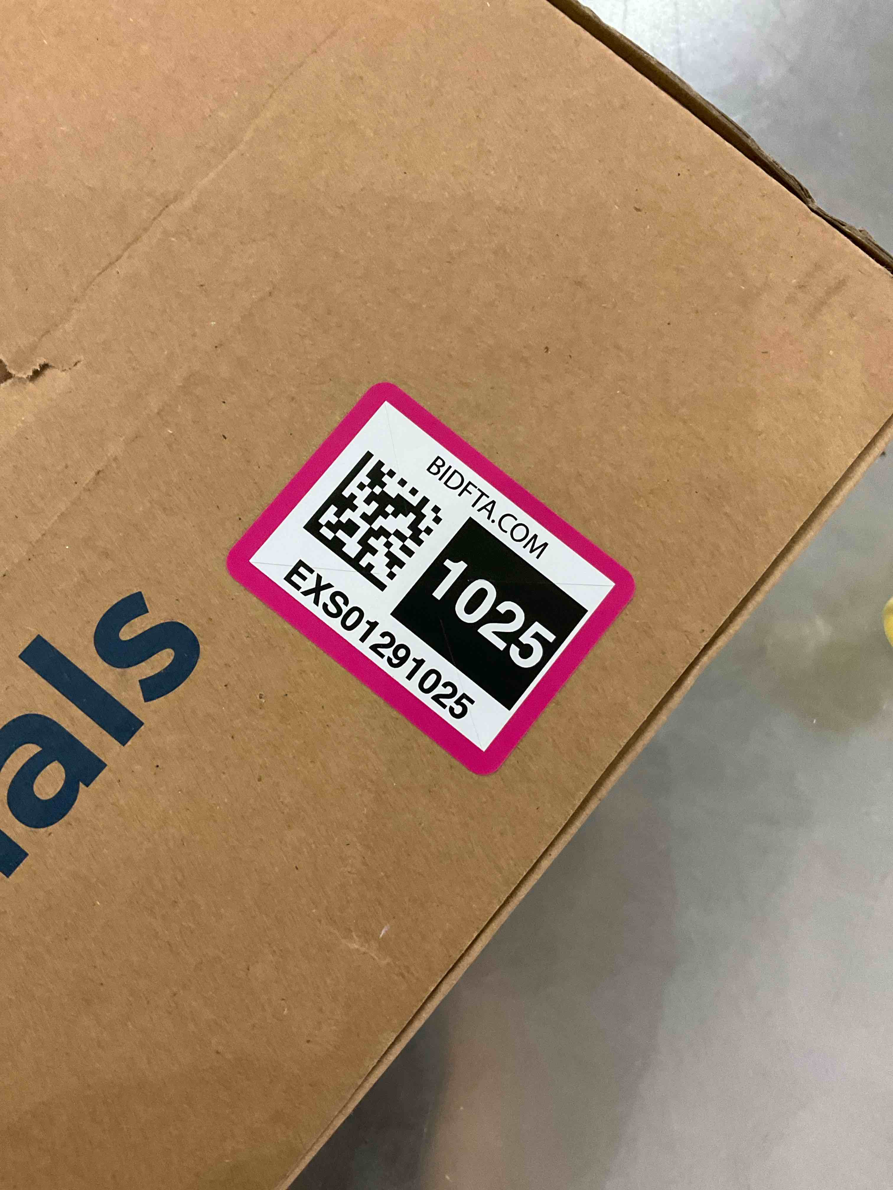 https://s3.amazonaws.com/lotting-images-prod/BargainHunt/EXS01291025_1712324670179.jpeg