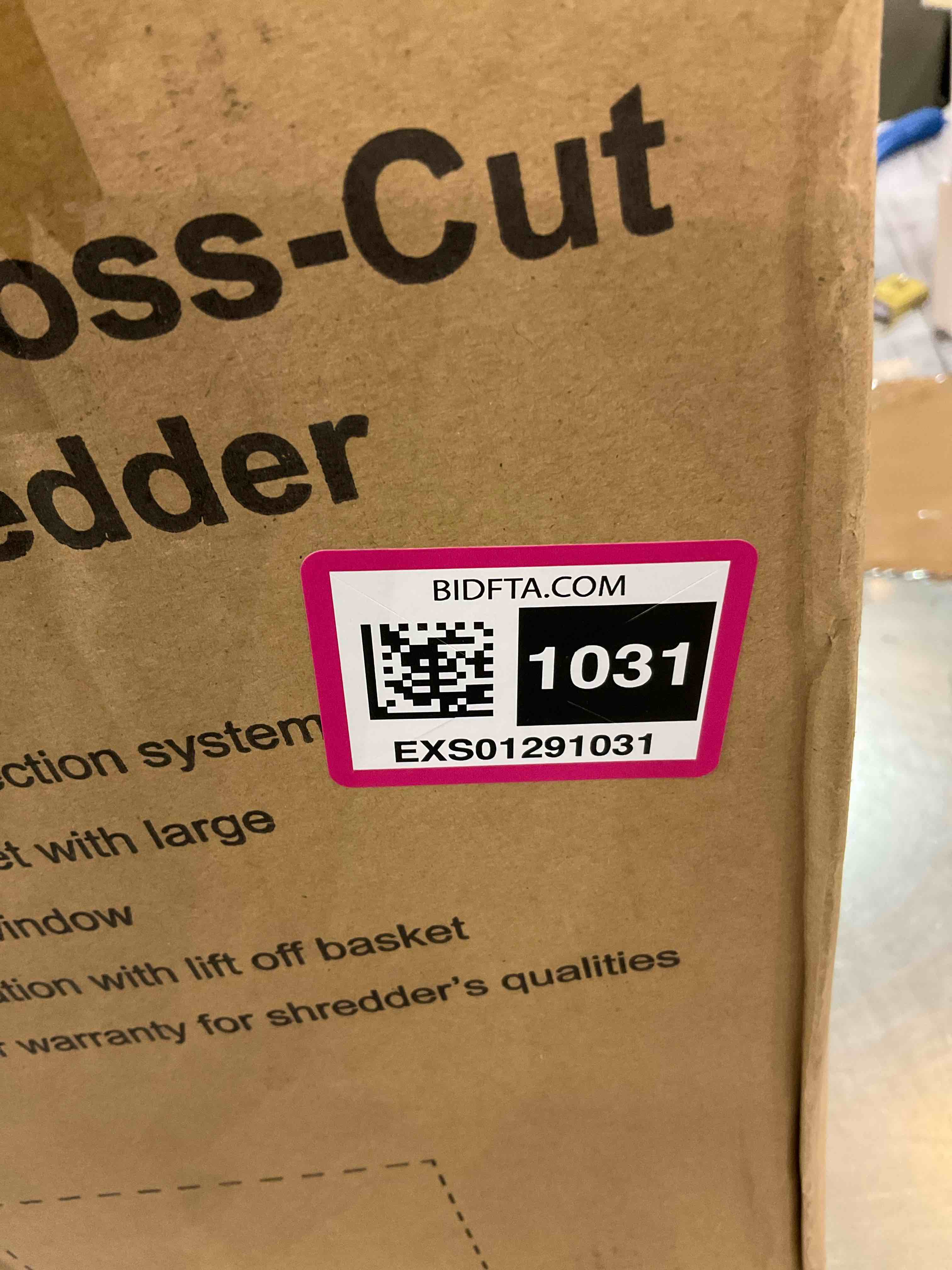 https://s3.amazonaws.com/lotting-images-prod/BargainHunt/EXS01291031_1712325955638.jpeg