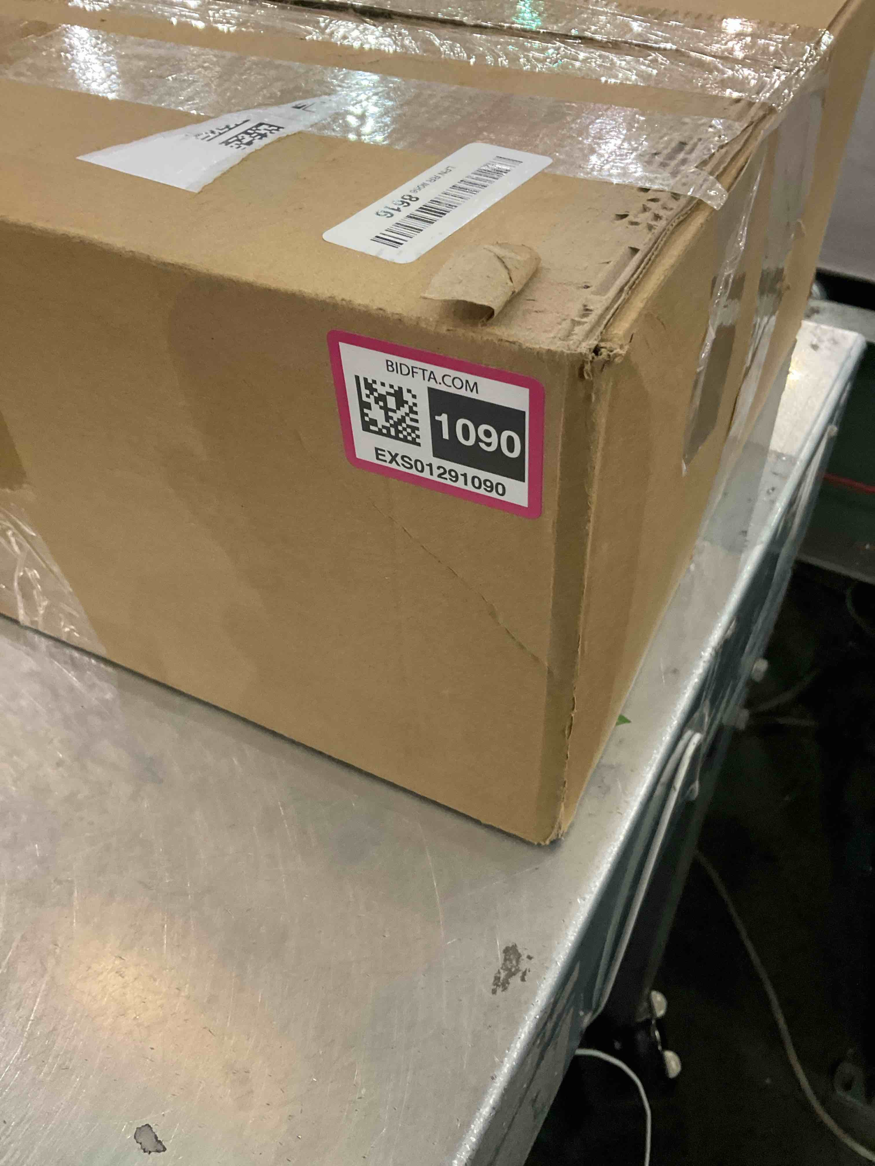 https://s3.amazonaws.com/lotting-images-prod/BargainHunt/EXS01291090_1712339351586.jpeg