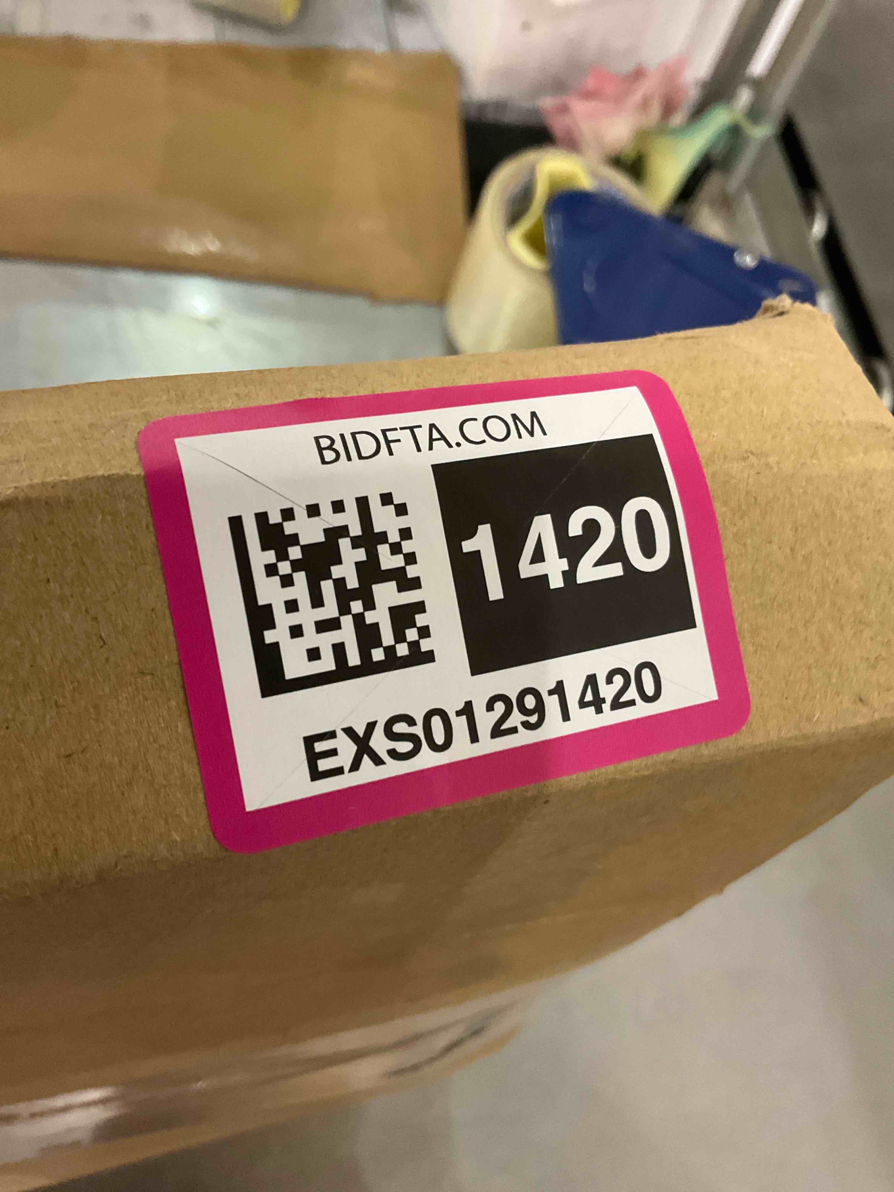 https://s3.amazonaws.com/lotting-images-prod/BargainHunt/EXS01291420_1712760583441.jpeg