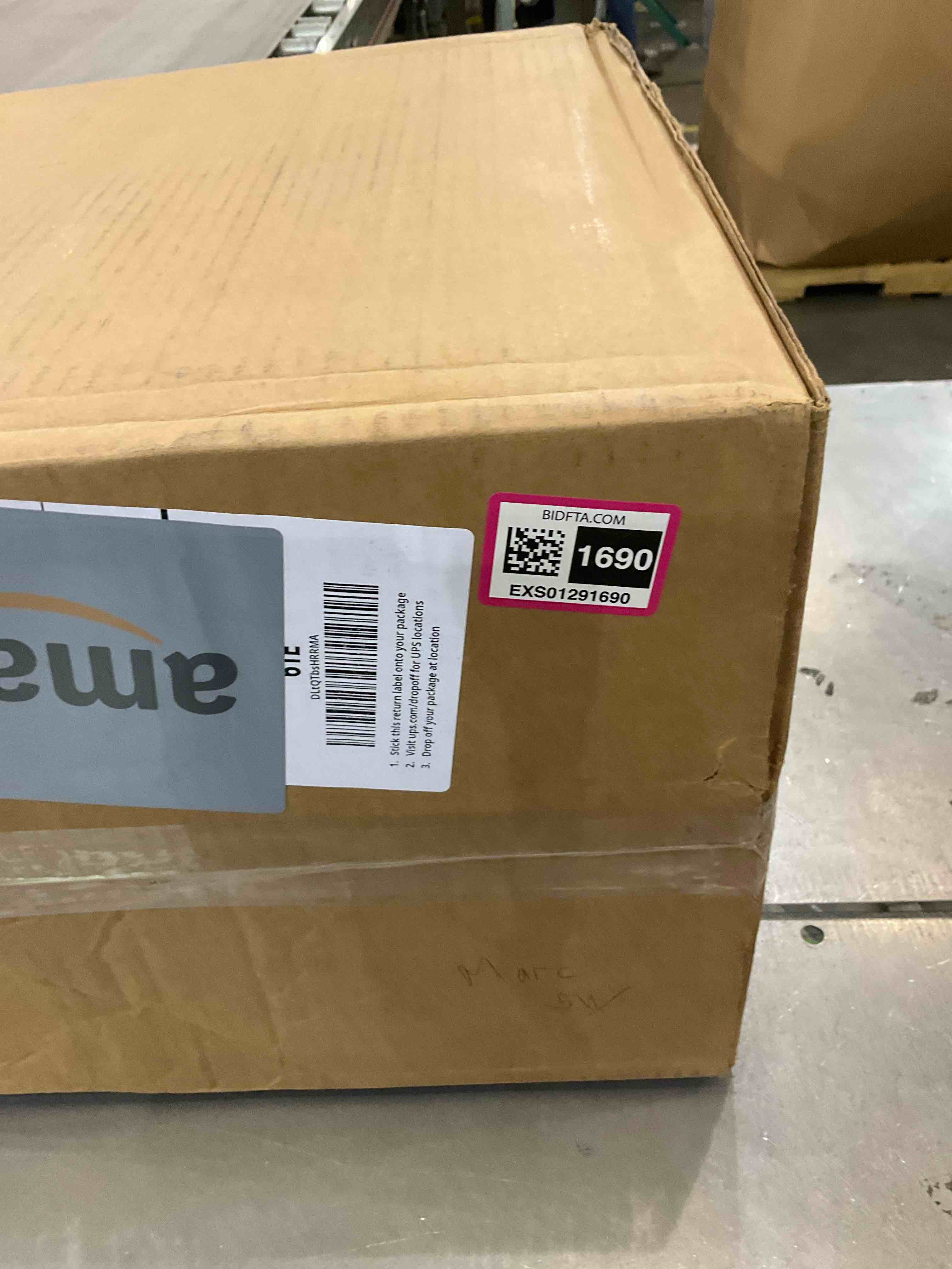 https://s3.amazonaws.com/lotting-images-prod/BargainHunt/EXS01291690_1712588737449.jpeg