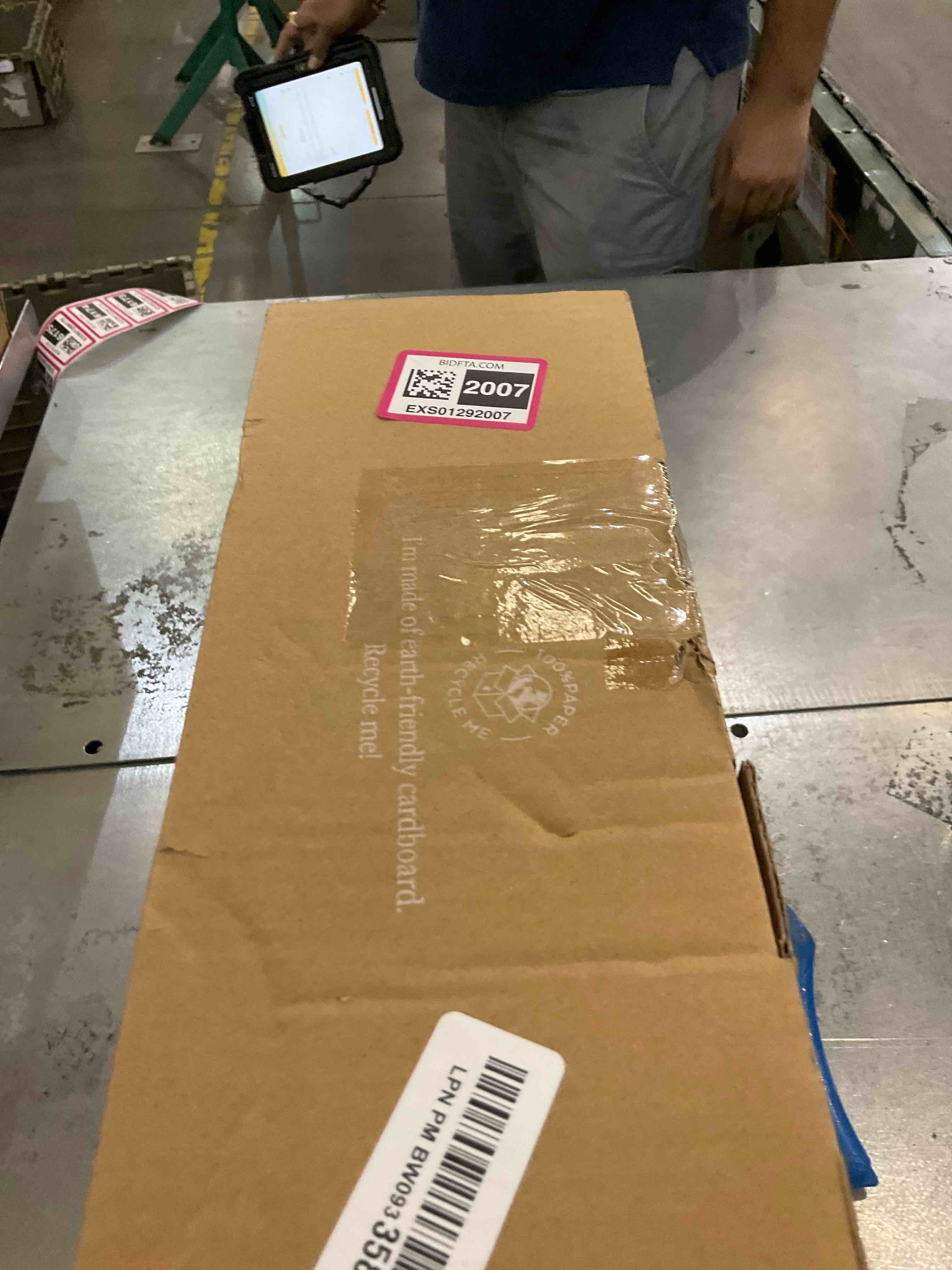 https://s3.amazonaws.com/lotting-images-prod/BargainHunt/EXS01292007_1713373346214.jpeg