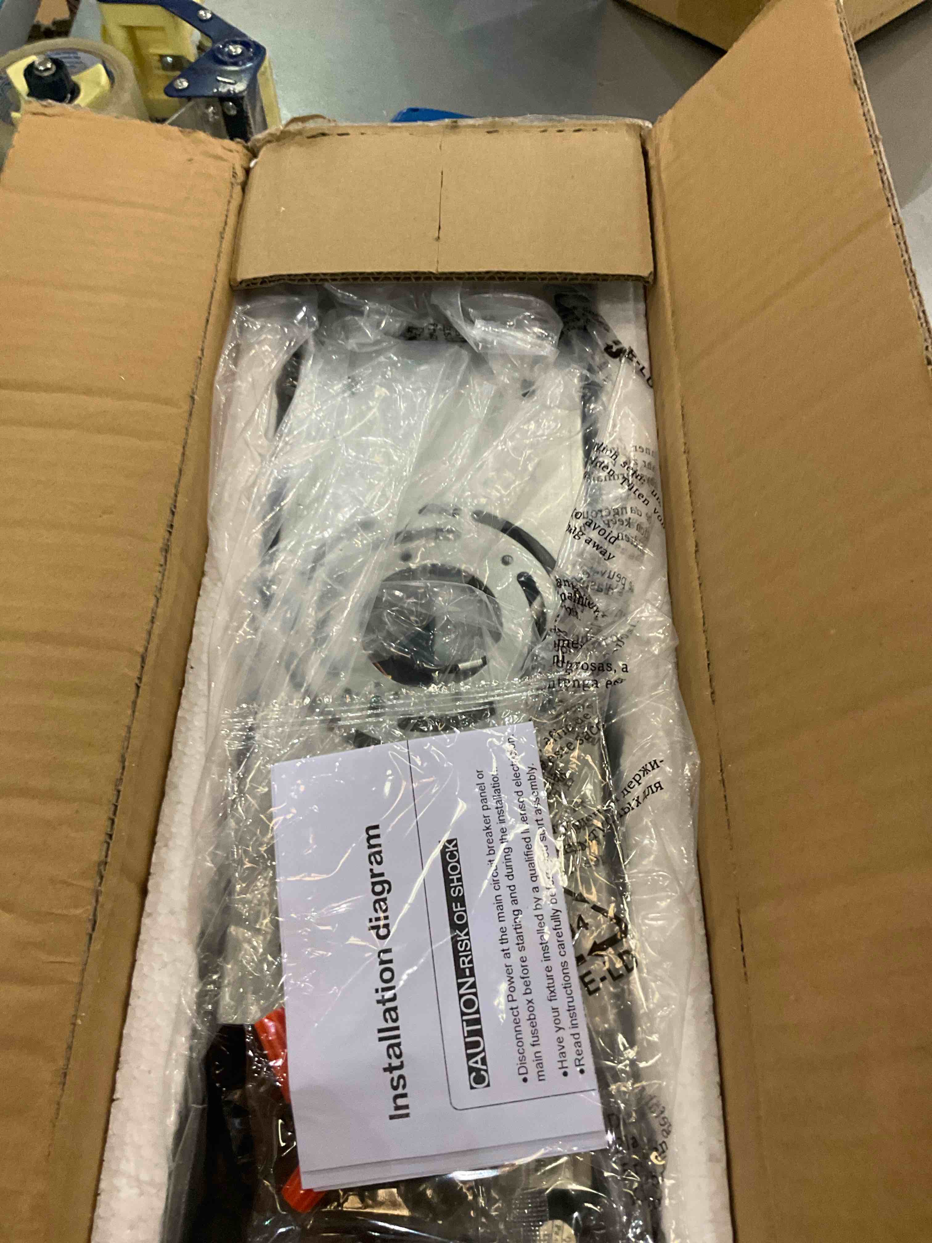 https://s3.amazonaws.com/lotting-images-prod/BargainHunt/EXS01292016_1713374171768.jpeg