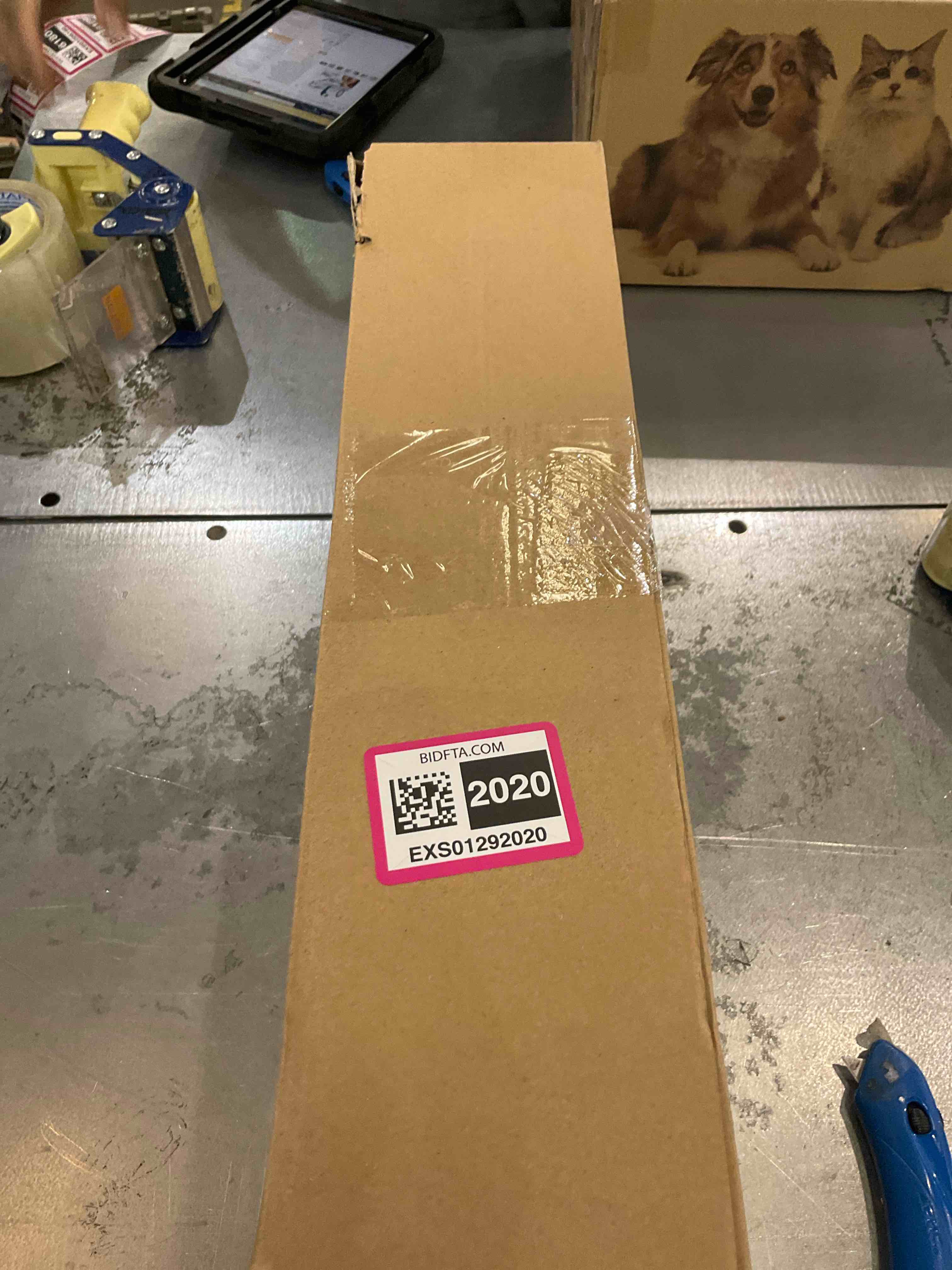 https://s3.amazonaws.com/lotting-images-prod/BargainHunt/EXS01292020_1713374567662.jpeg