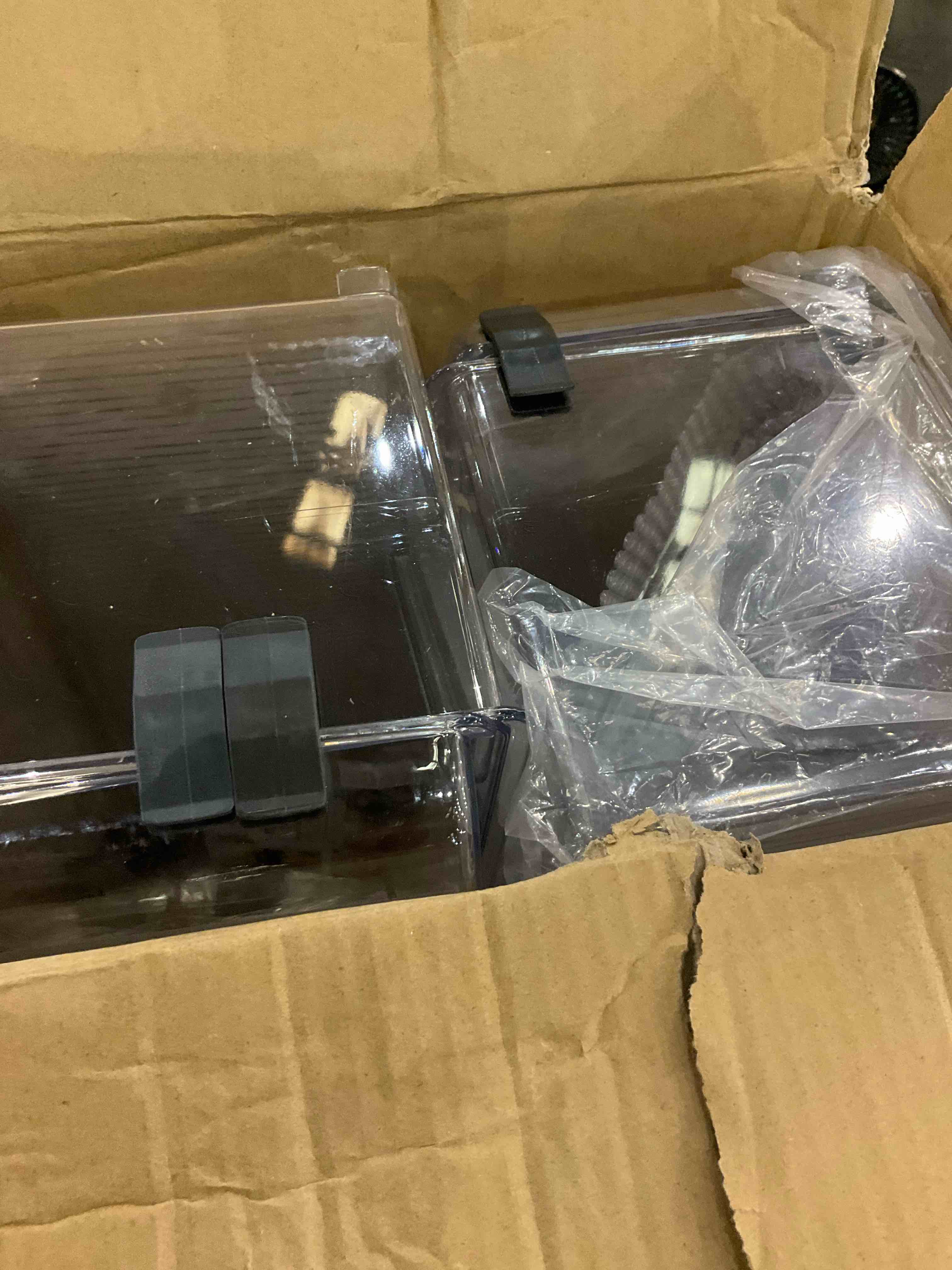 https://s3.amazonaws.com/lotting-images-prod/BargainHunt/EXS01292379_1713551550500.jpeg