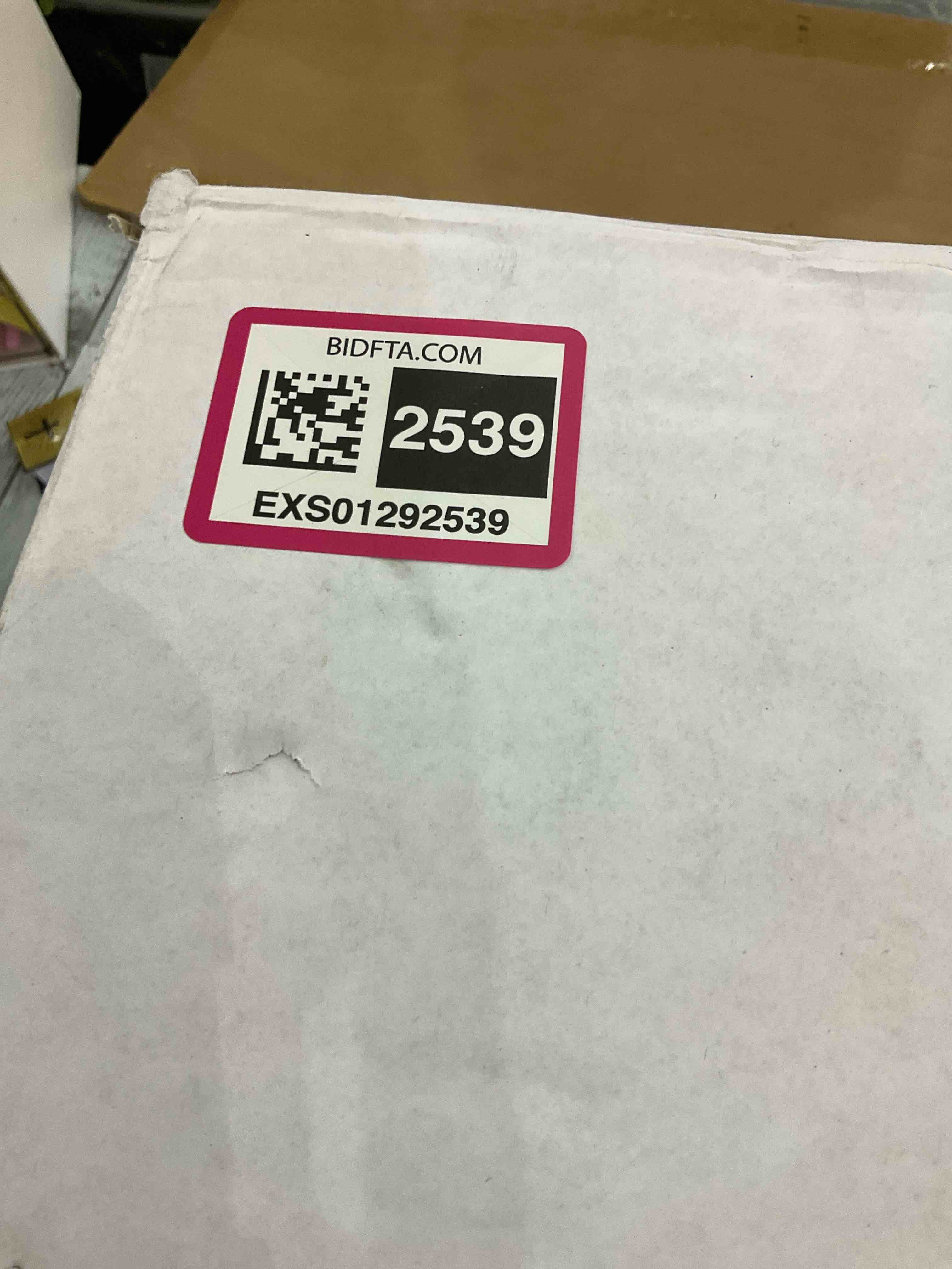 https://s3.amazonaws.com/lotting-images-prod/BargainHunt/EXS01292539_1712326219821.jpeg