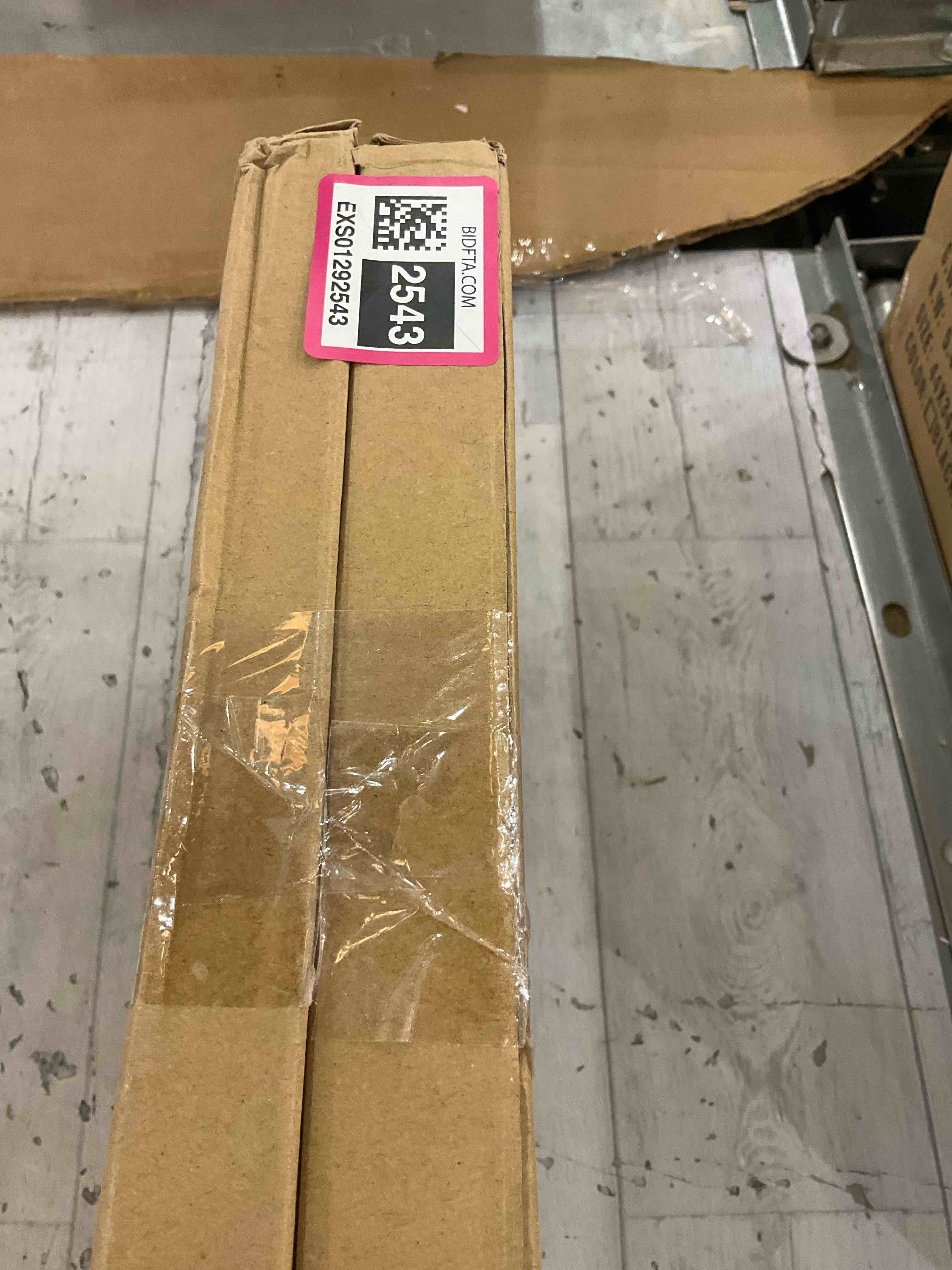 https://s3.amazonaws.com/lotting-images-prod/BargainHunt/EXS01292543_1712326683749.jpeg
