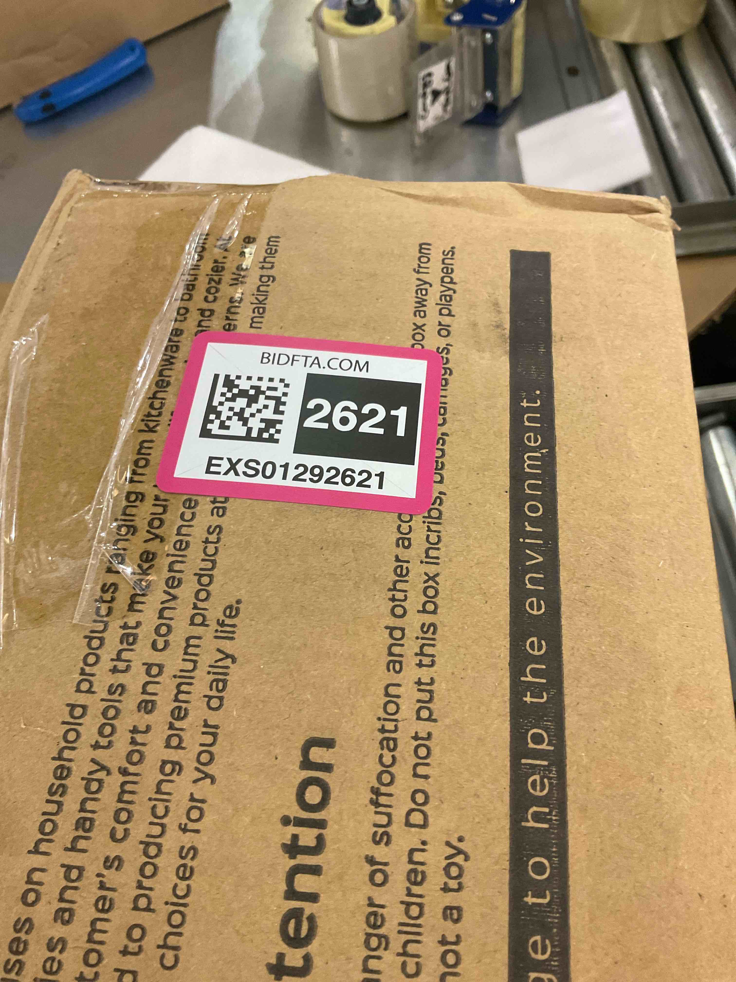 https://s3.amazonaws.com/lotting-images-prod/BargainHunt/EXS01292621_1712342780024.jpeg