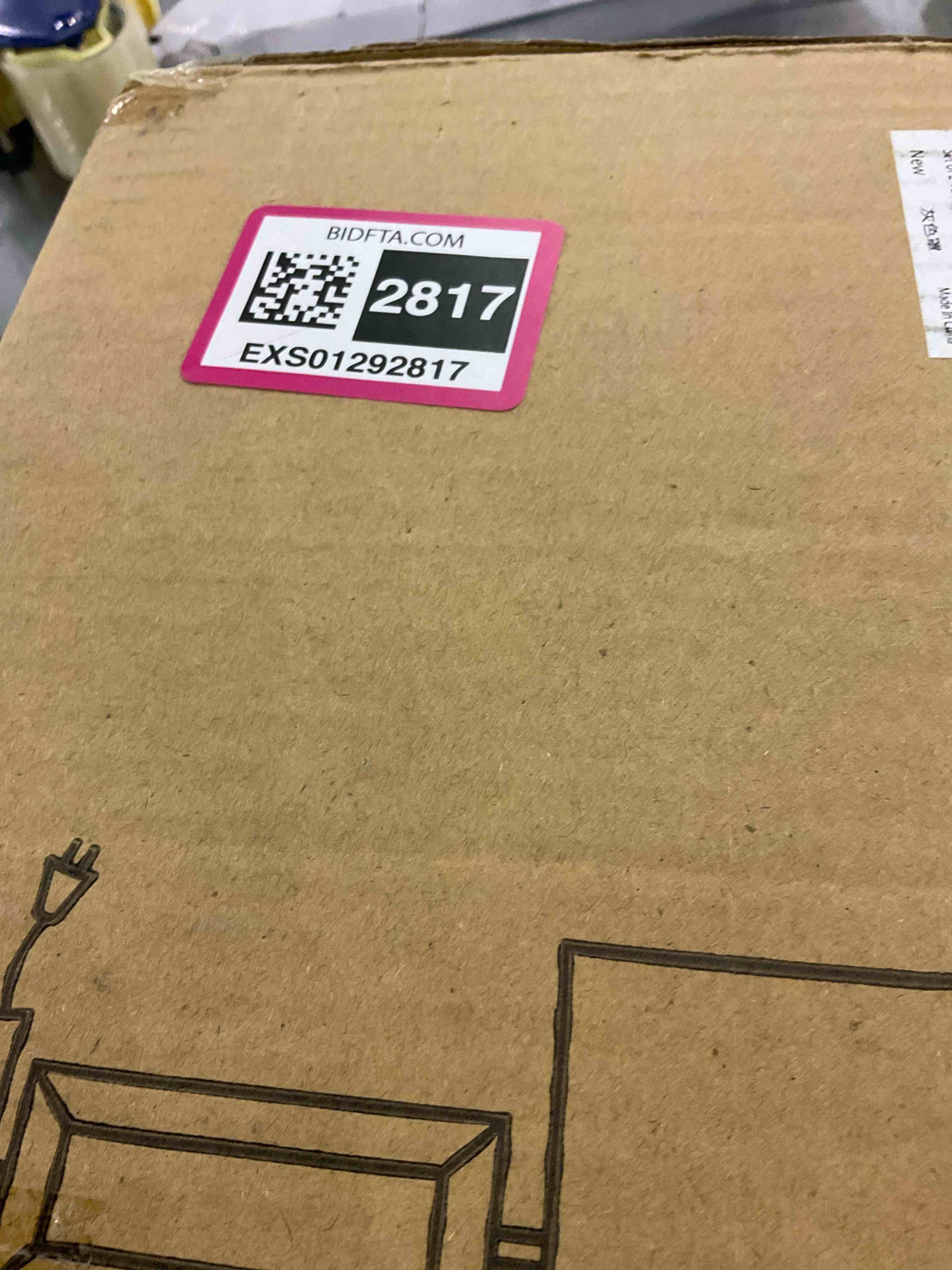https://s3.amazonaws.com/lotting-images-prod/BargainHunt/EXS01292817_1712666767157.jpeg
