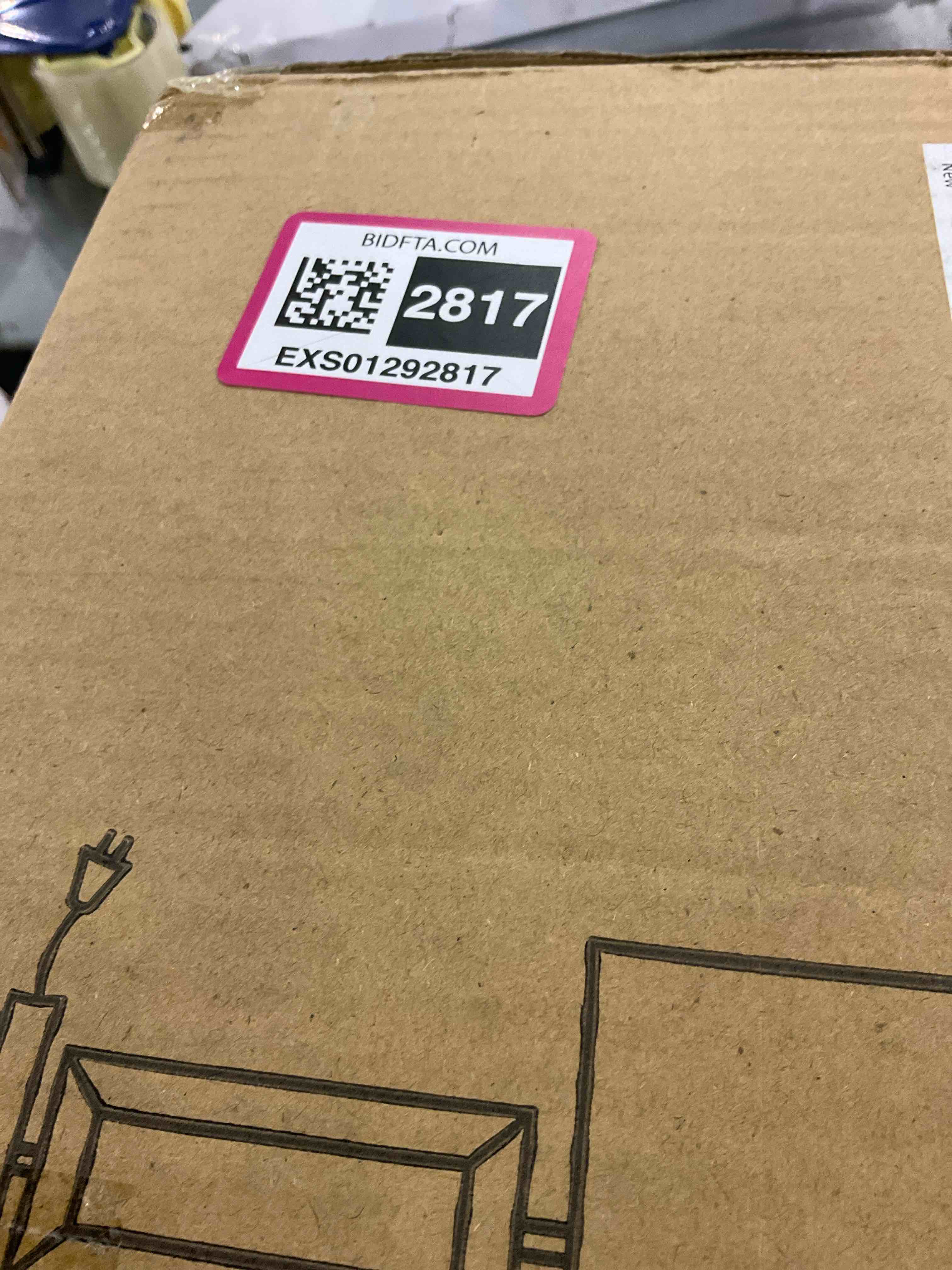 https://s3.amazonaws.com/lotting-images-prod/BargainHunt/EXS01292817_1712666768041.jpeg