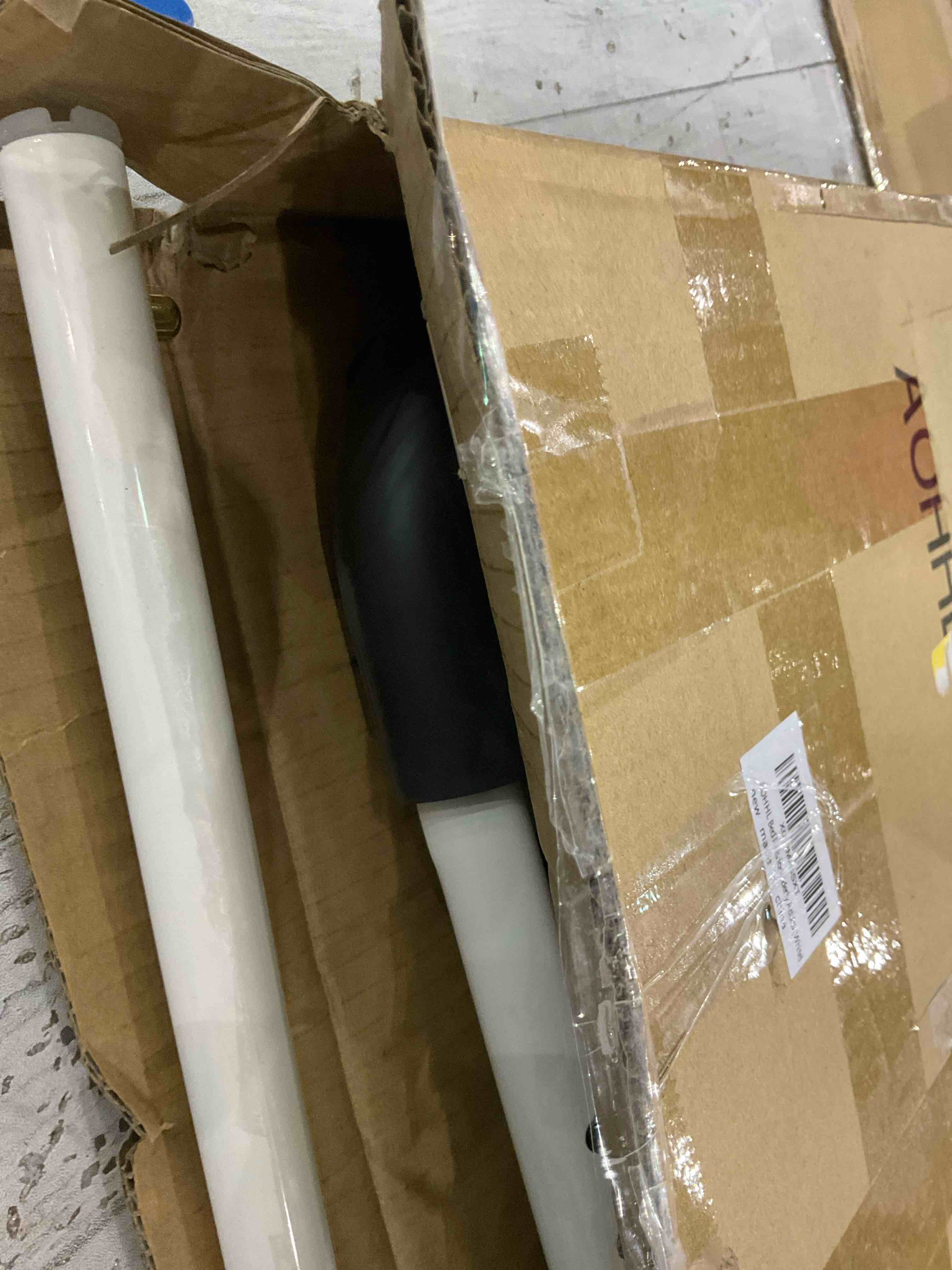 https://s3.amazonaws.com/lotting-images-prod/BargainHunt/EXS01292950_1712751470484.jpeg