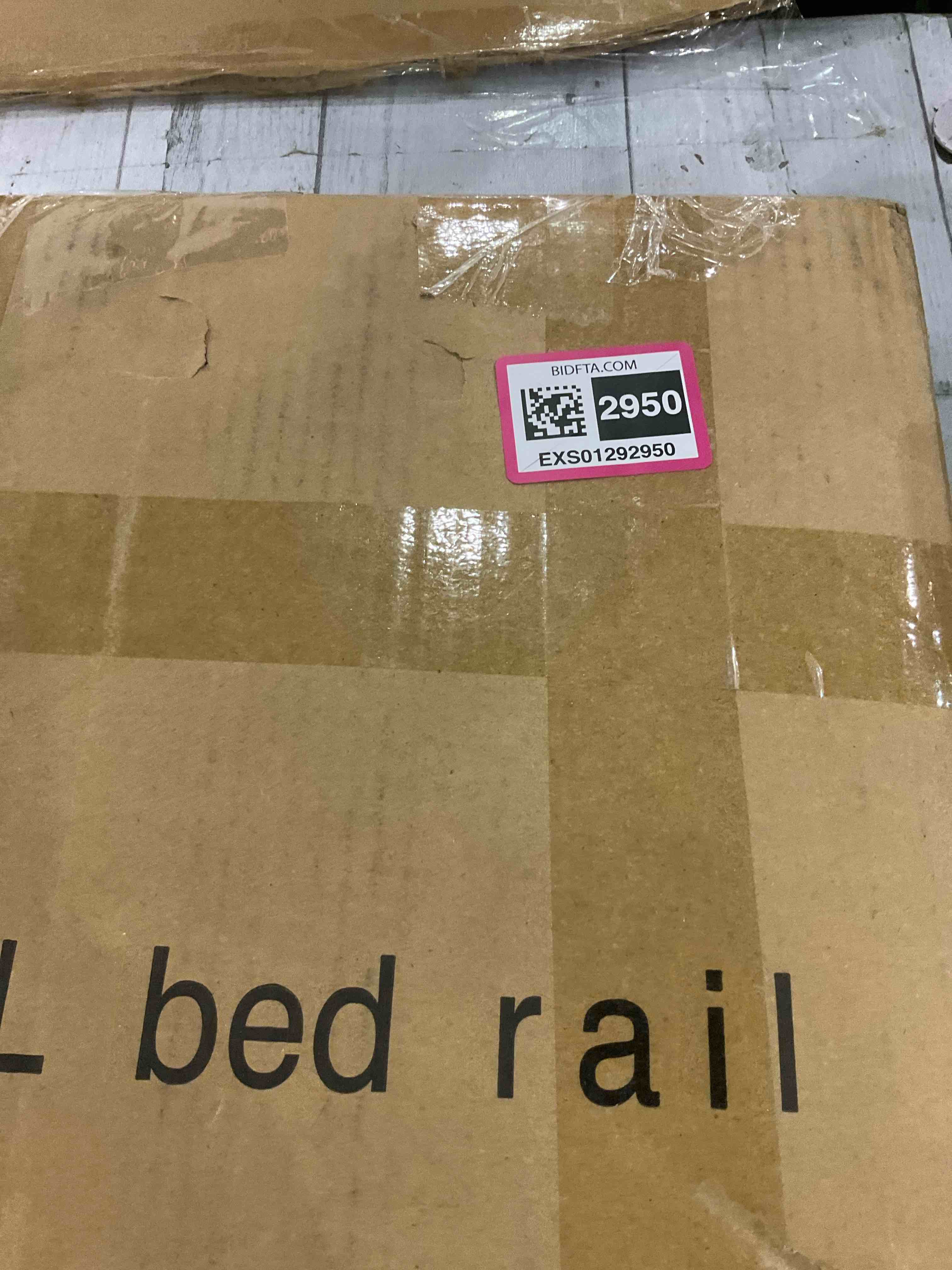 https://s3.amazonaws.com/lotting-images-prod/BargainHunt/EXS01292950_1712751500921.jpeg