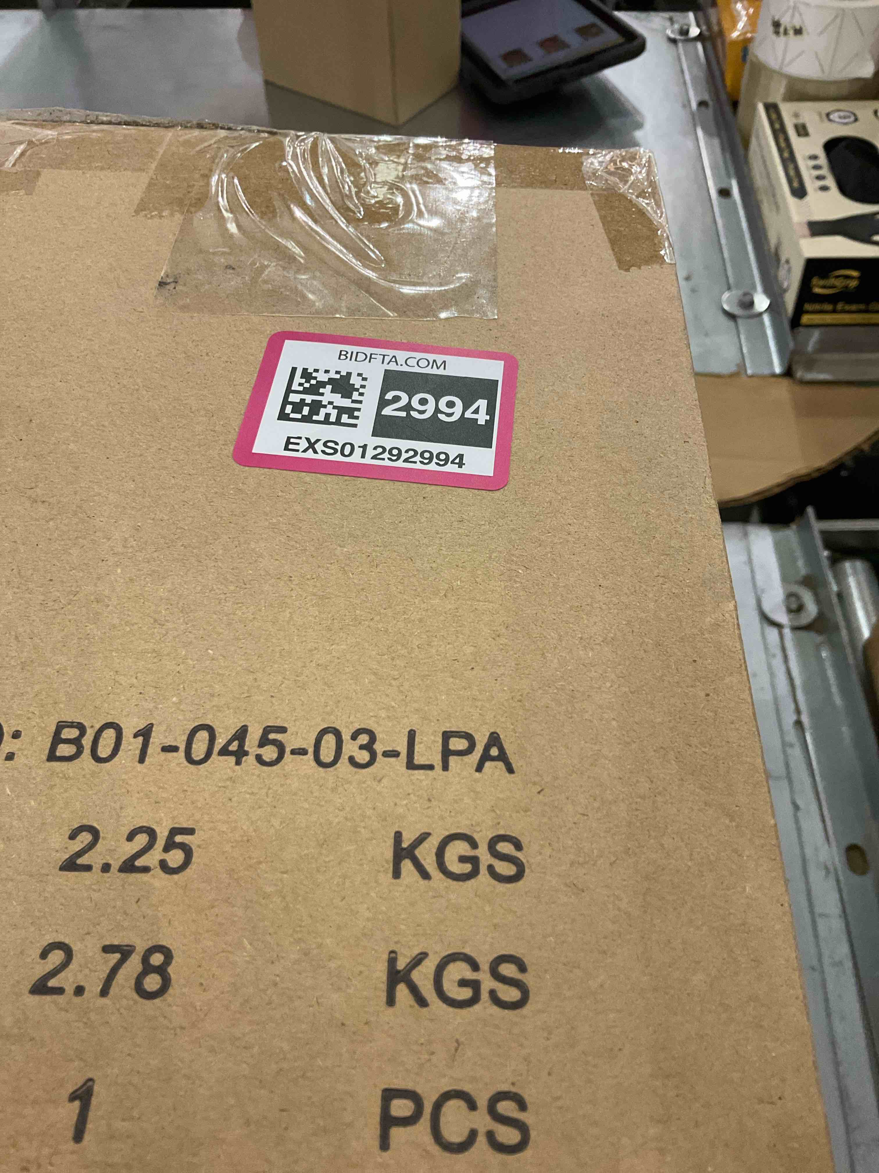 https://s3.amazonaws.com/lotting-images-prod/BargainHunt/EXS01292994_1712758993497.jpeg