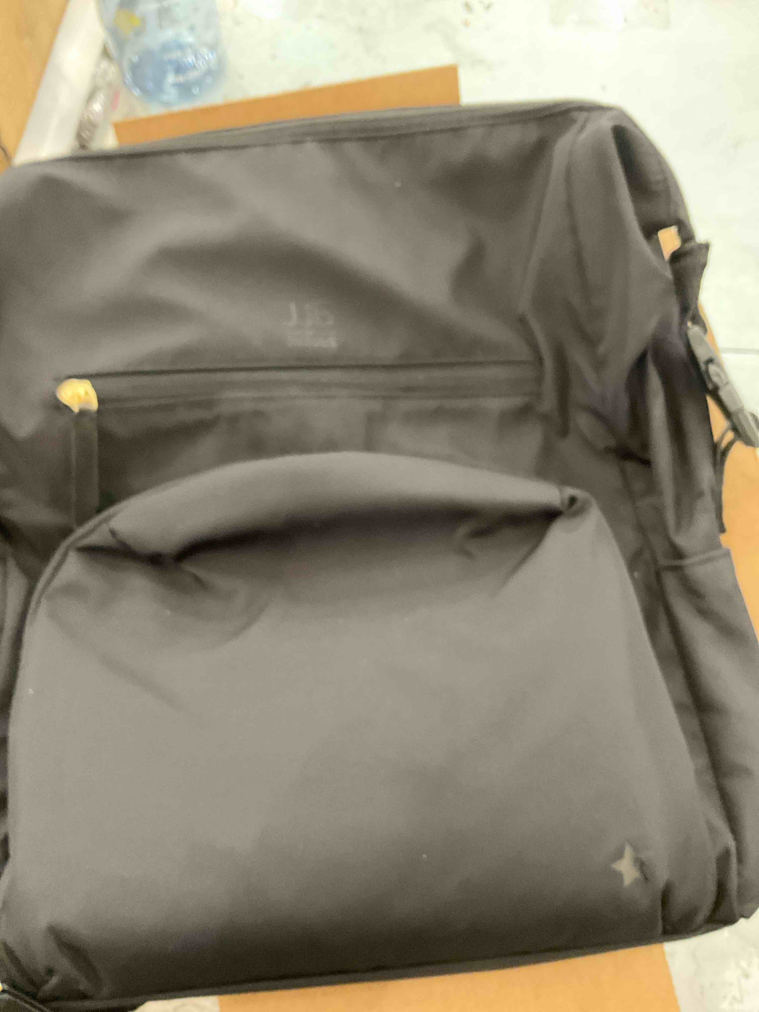 https://s3.amazonaws.com/lotting-images-prod/BargainHunt/EXS01293770_1712941274919.jpeg