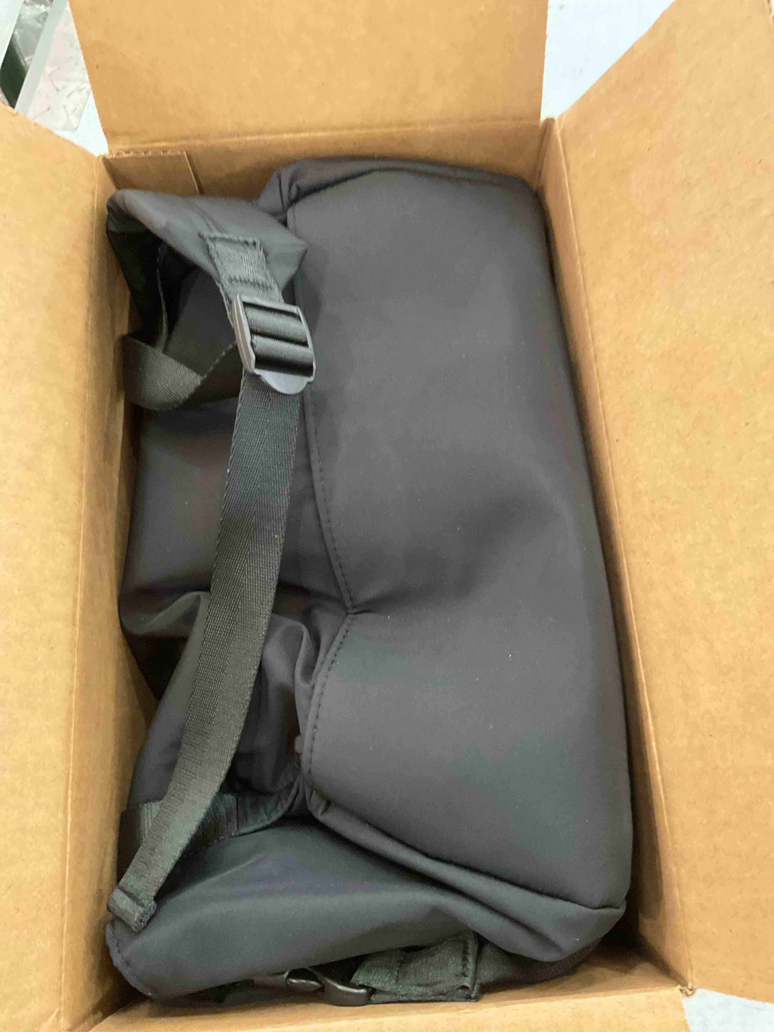 https://s3.amazonaws.com/lotting-images-prod/BargainHunt/EXS01293770_1712941288024.jpeg