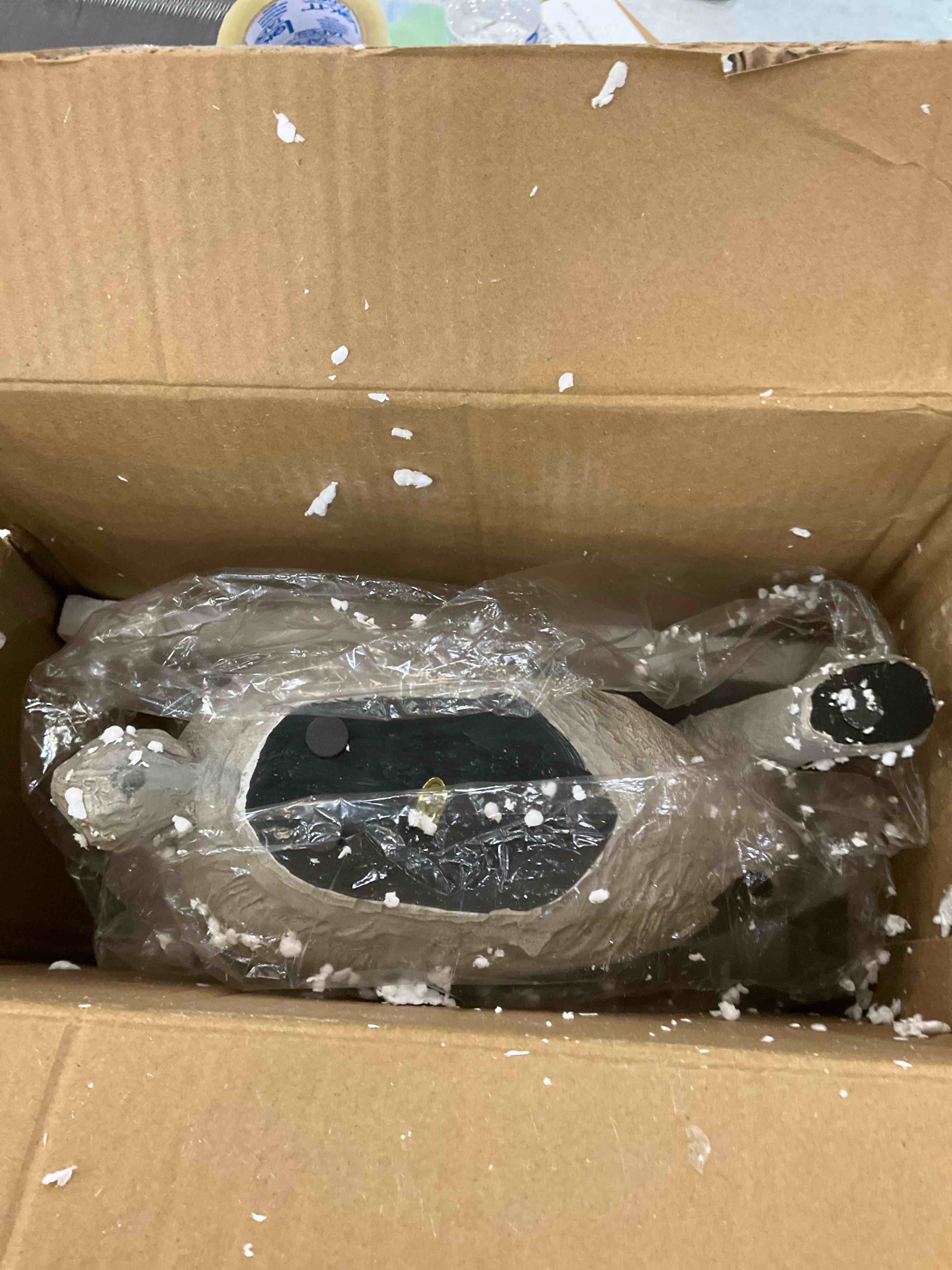 https://s3.amazonaws.com/lotting-images-prod/BargainHunt/EXS01294219_1712689754084.jpeg