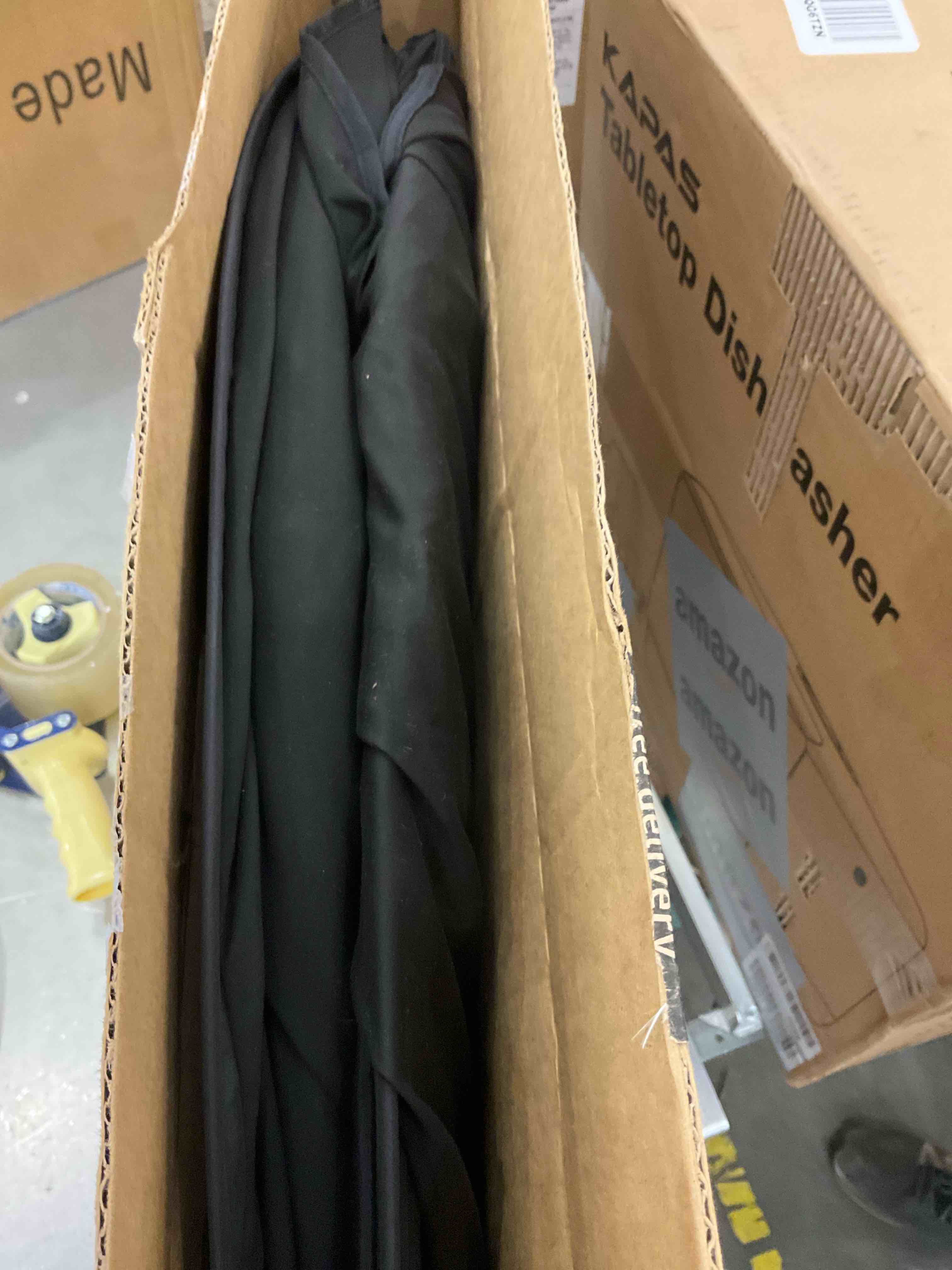 https://s3.amazonaws.com/lotting-images-prod/BargainHunt/EXS01294406_1712854268137.jpeg