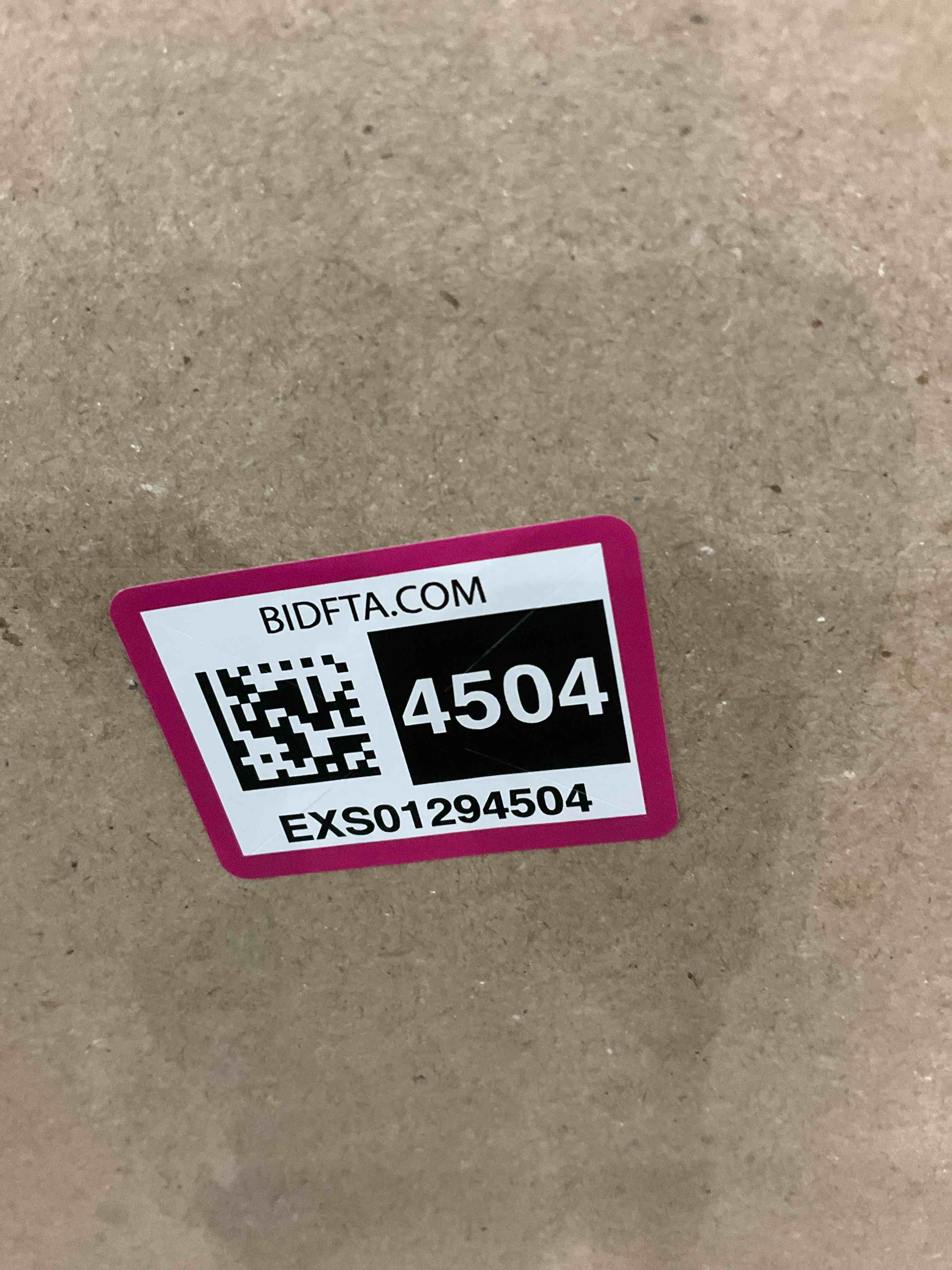 https://s3.amazonaws.com/lotting-images-prod/BargainHunt/EXS01294504_1713275299516.jpeg