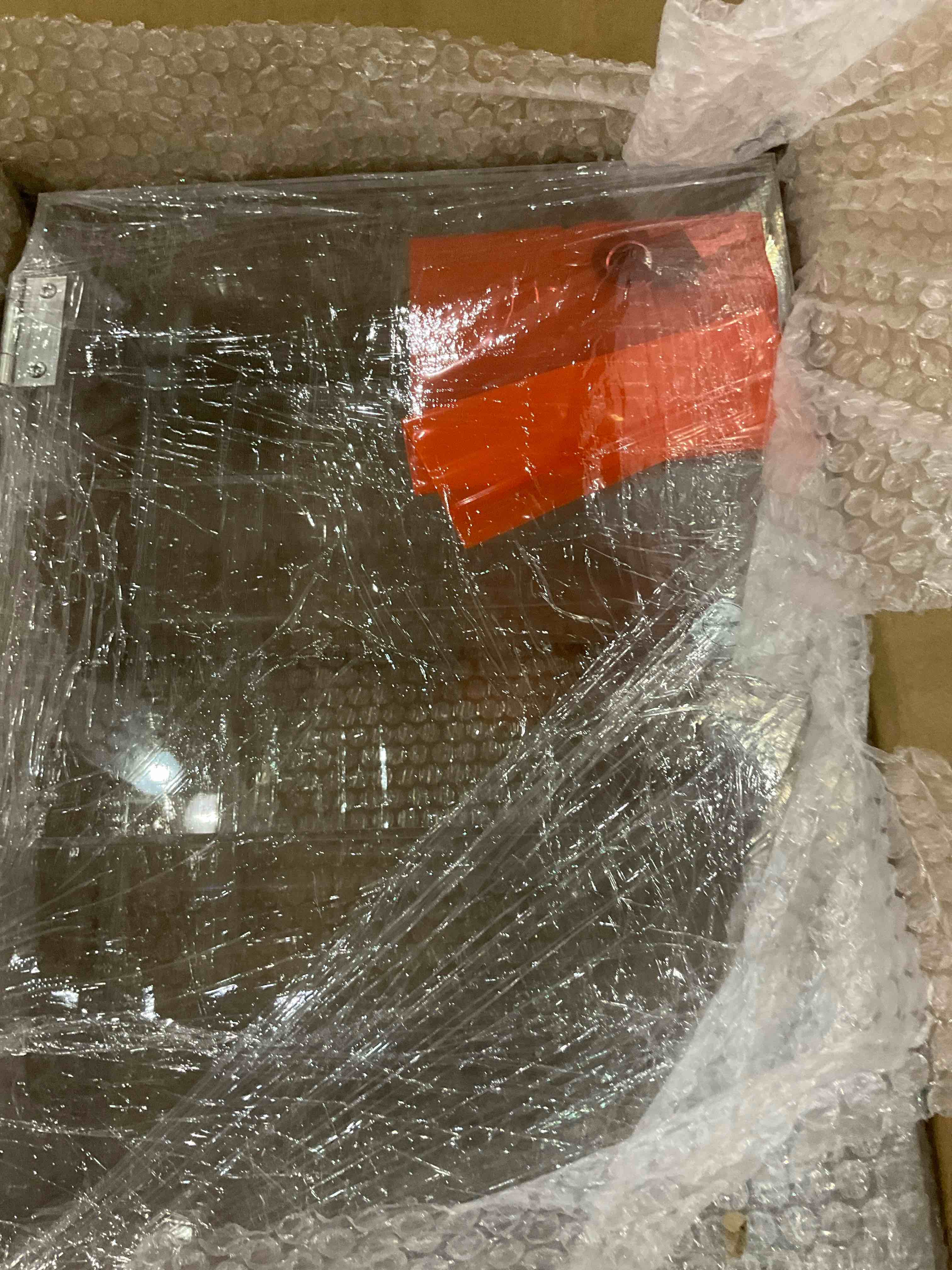 https://s3.amazonaws.com/lotting-images-prod/BargainHunt/EXS01294571_1713354293334.jpeg