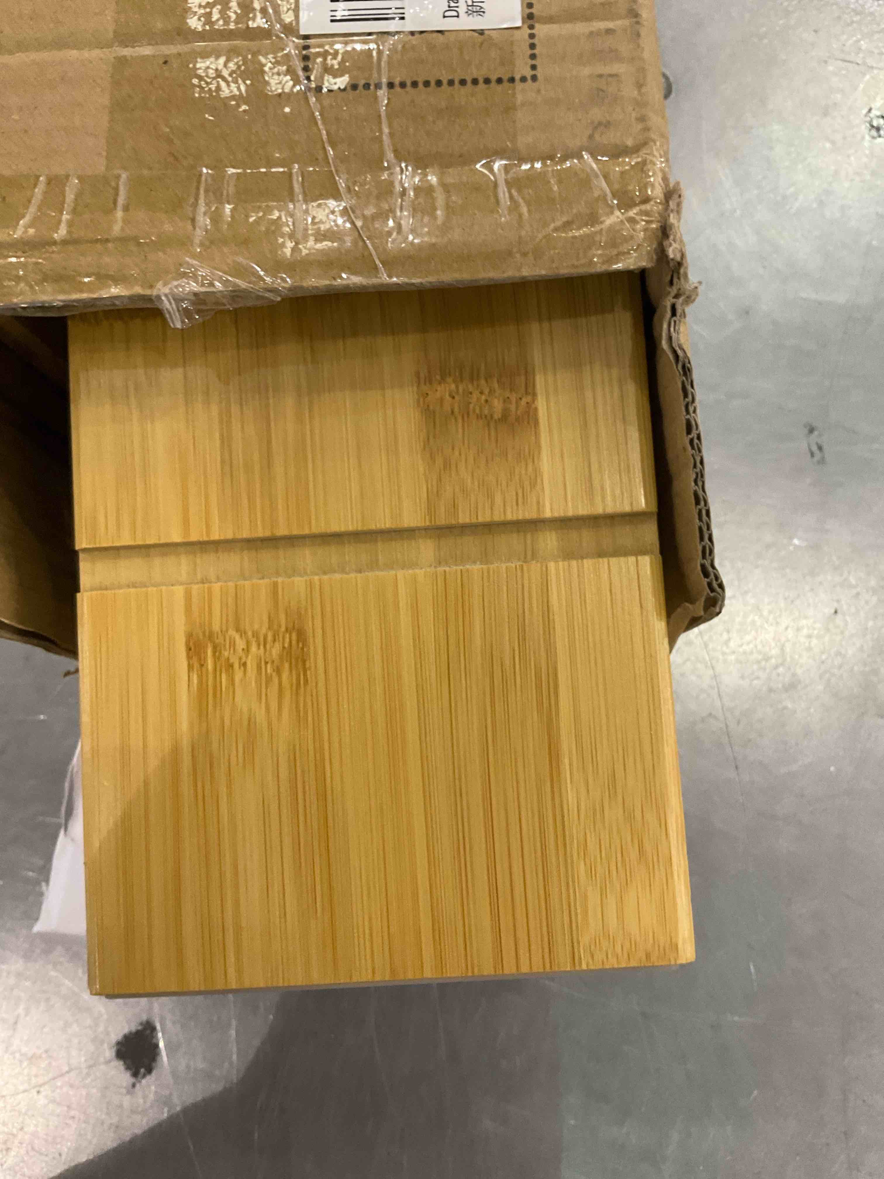 https://s3.amazonaws.com/lotting-images-prod/BargainHunt/EXS01294621_1713361757689.jpeg