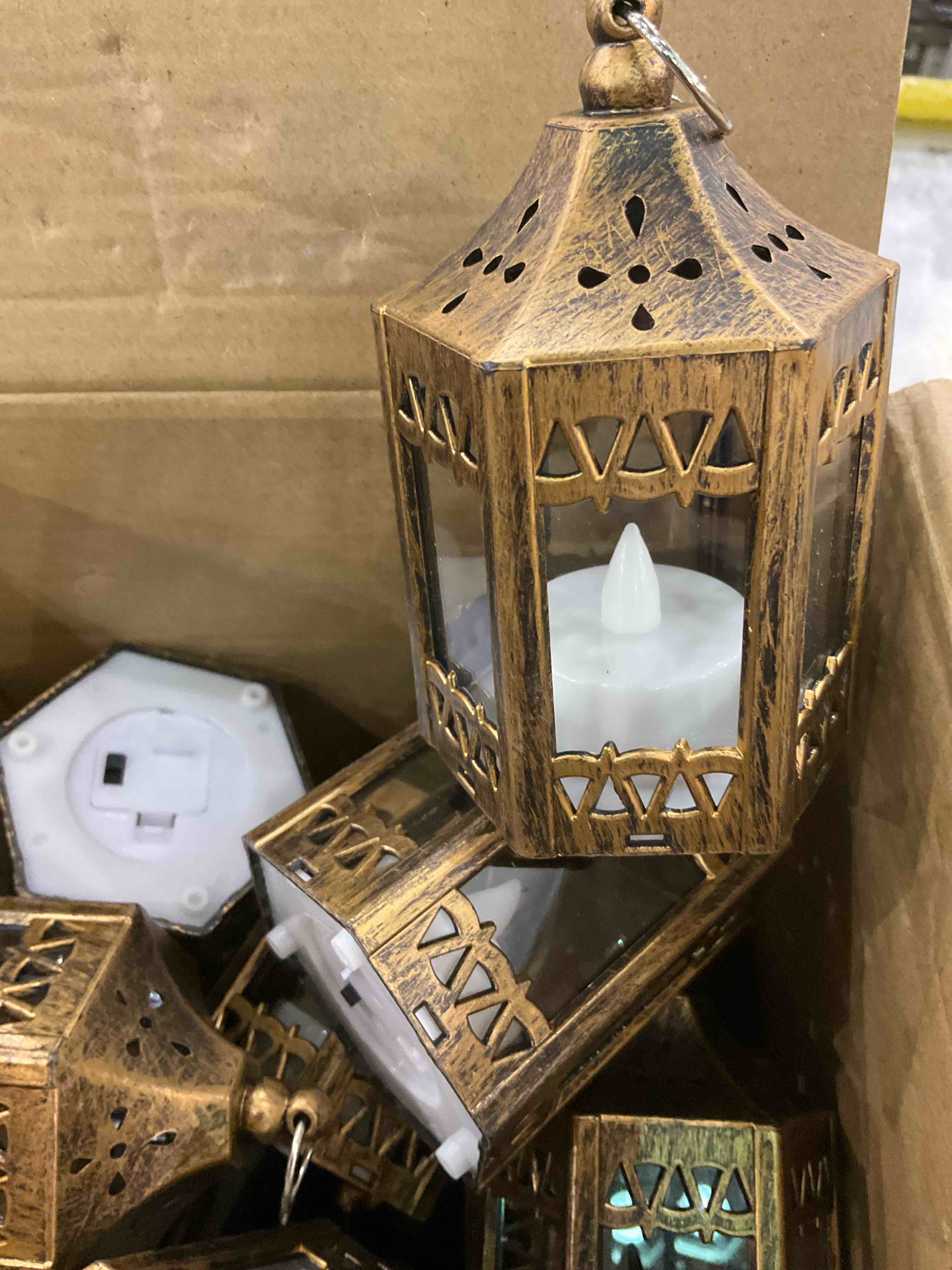 https://s3.amazonaws.com/lotting-images-prod/BargainHunt/EXS01294623_1713362013174.jpeg