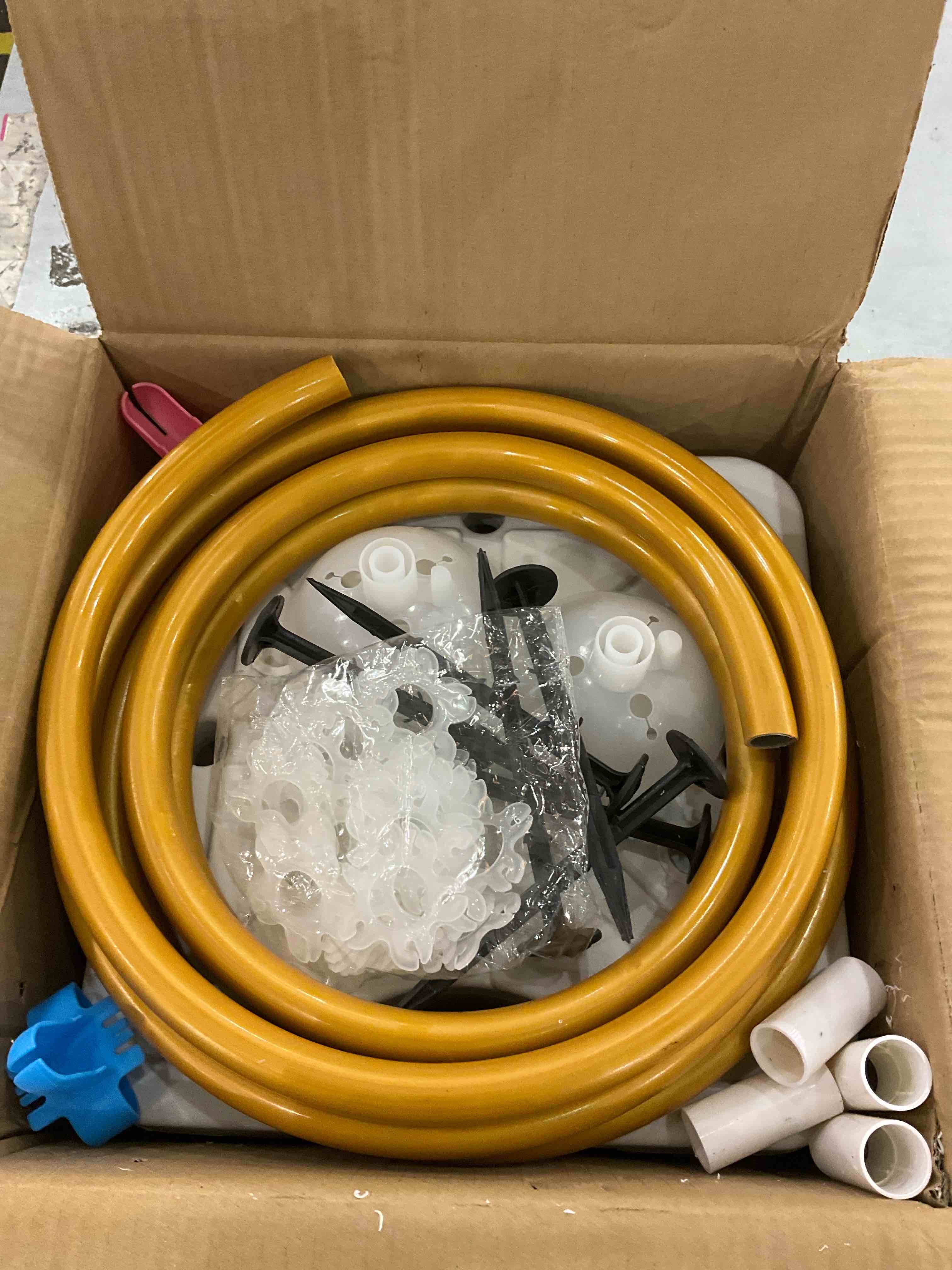 https://s3.amazonaws.com/lotting-images-prod/BargainHunt/EXS01294631_1713362840680.jpeg