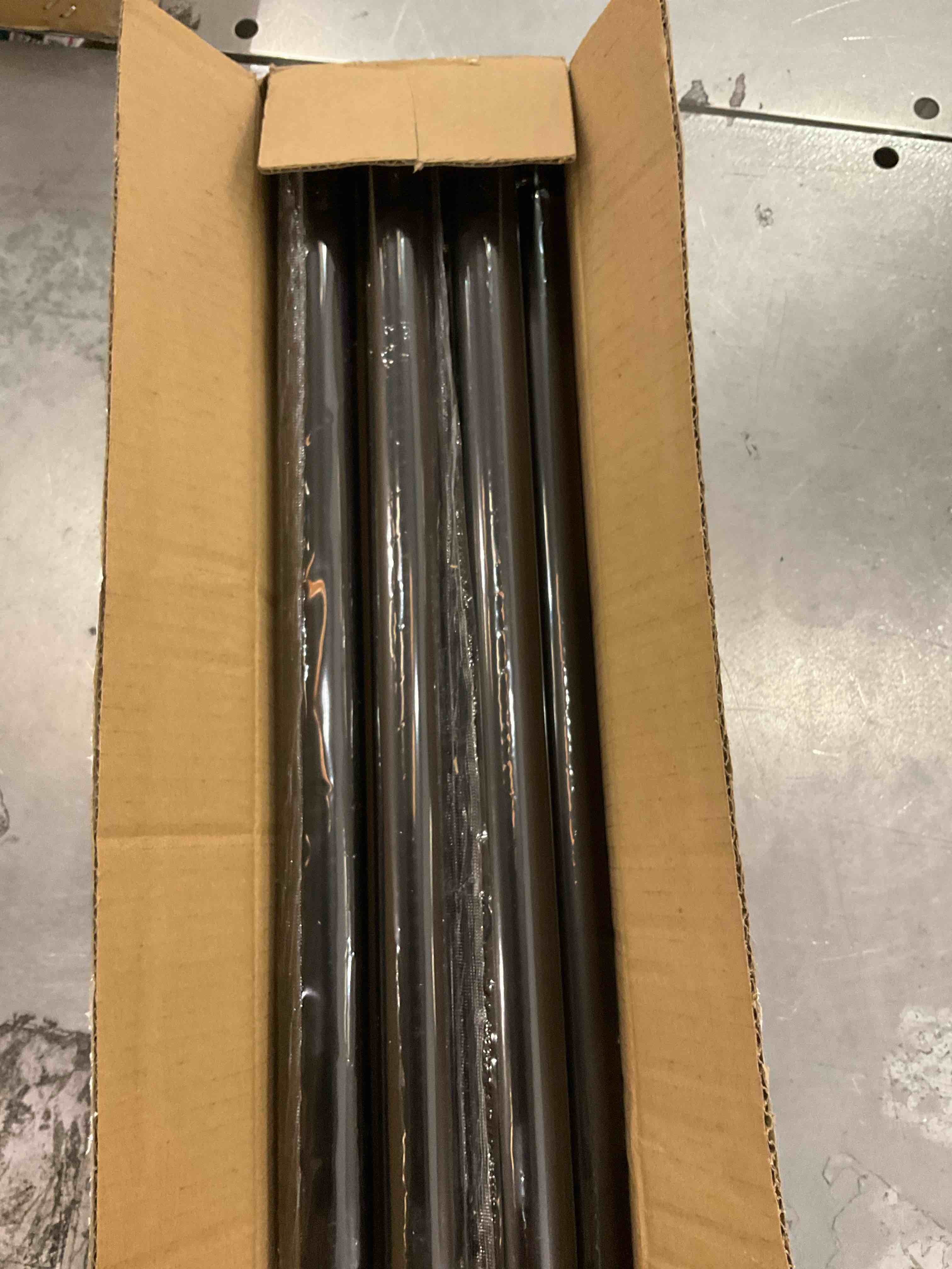 https://s3.amazonaws.com/lotting-images-prod/BargainHunt/EXS01294697_1713374117915.jpeg