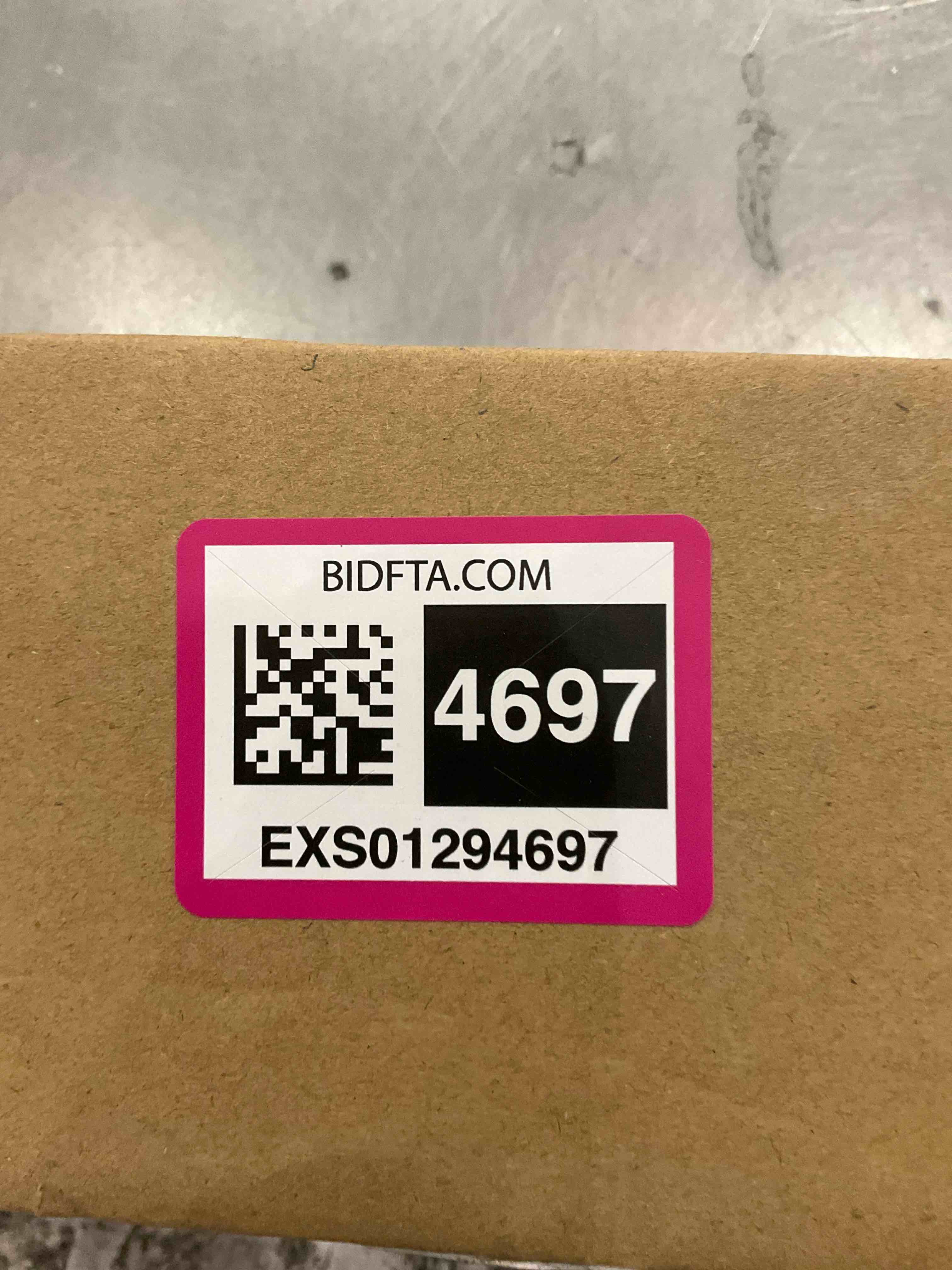 https://s3.amazonaws.com/lotting-images-prod/BargainHunt/EXS01294697_1713374138789.jpeg
