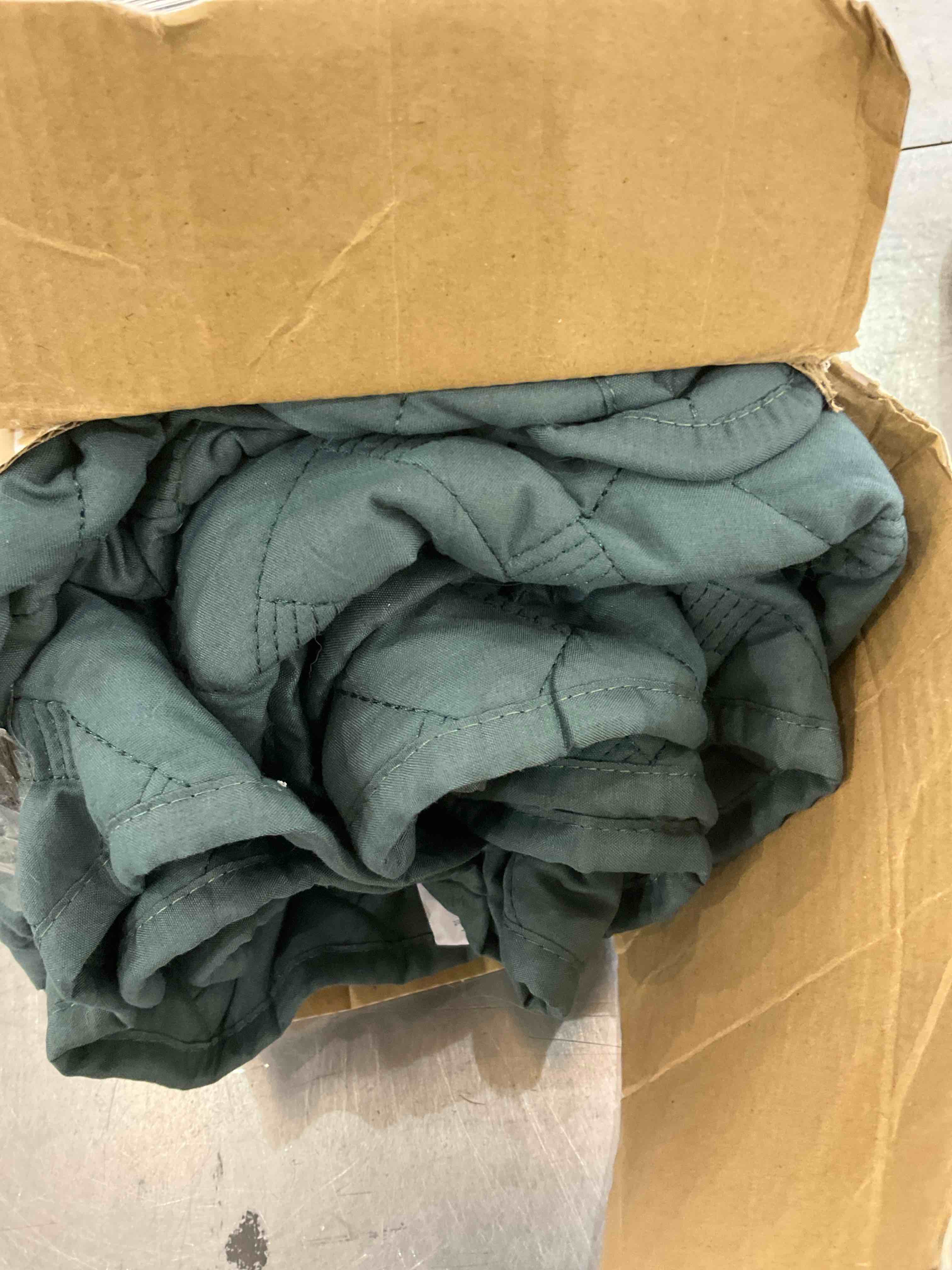 https://s3.amazonaws.com/lotting-images-prod/BargainHunt/EXS01294707_1713375515068.jpeg