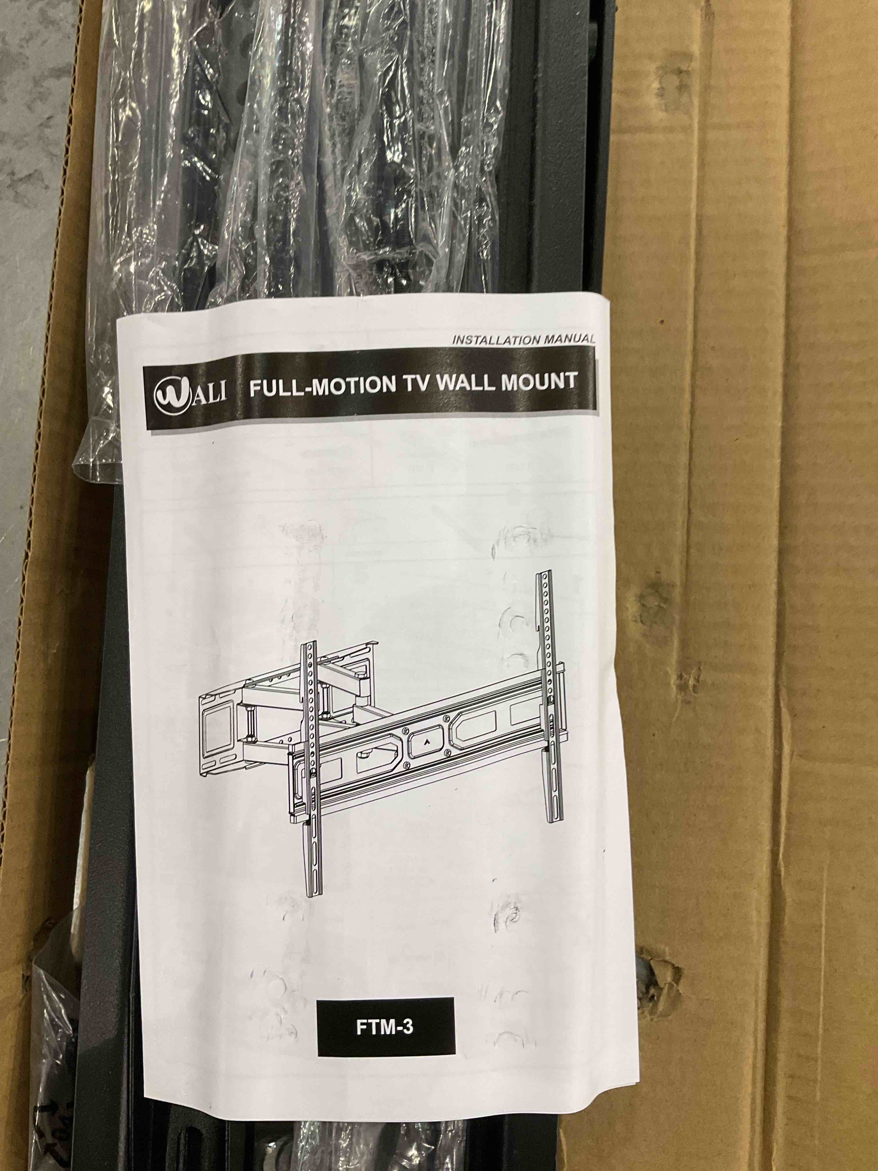https://s3.amazonaws.com/lotting-images-prod/BargainHunt/EXS01294787_1713450156821.jpeg