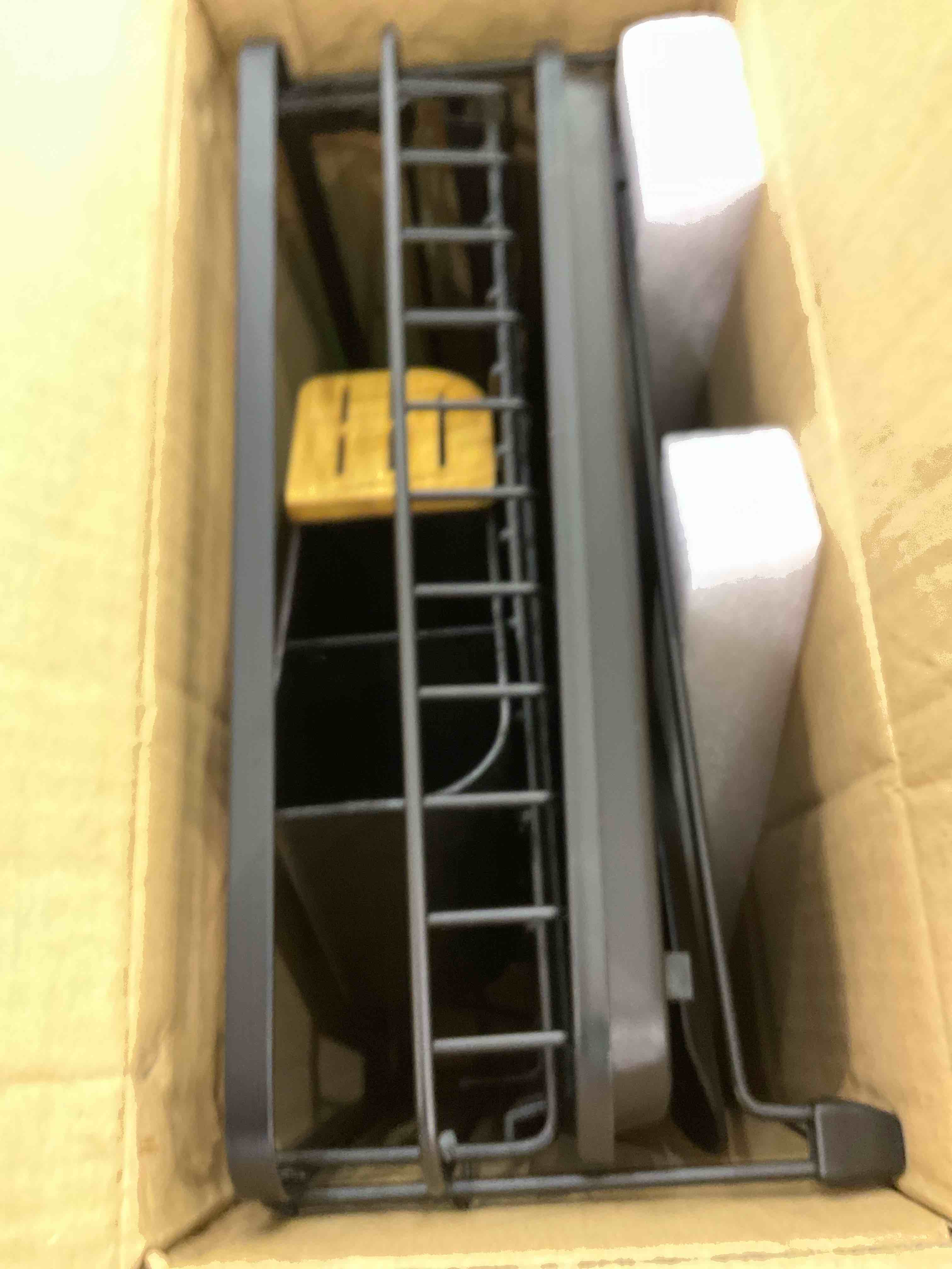 https://s3.amazonaws.com/lotting-images-prod/BargainHunt/EXS01294912_1713535410853.jpeg