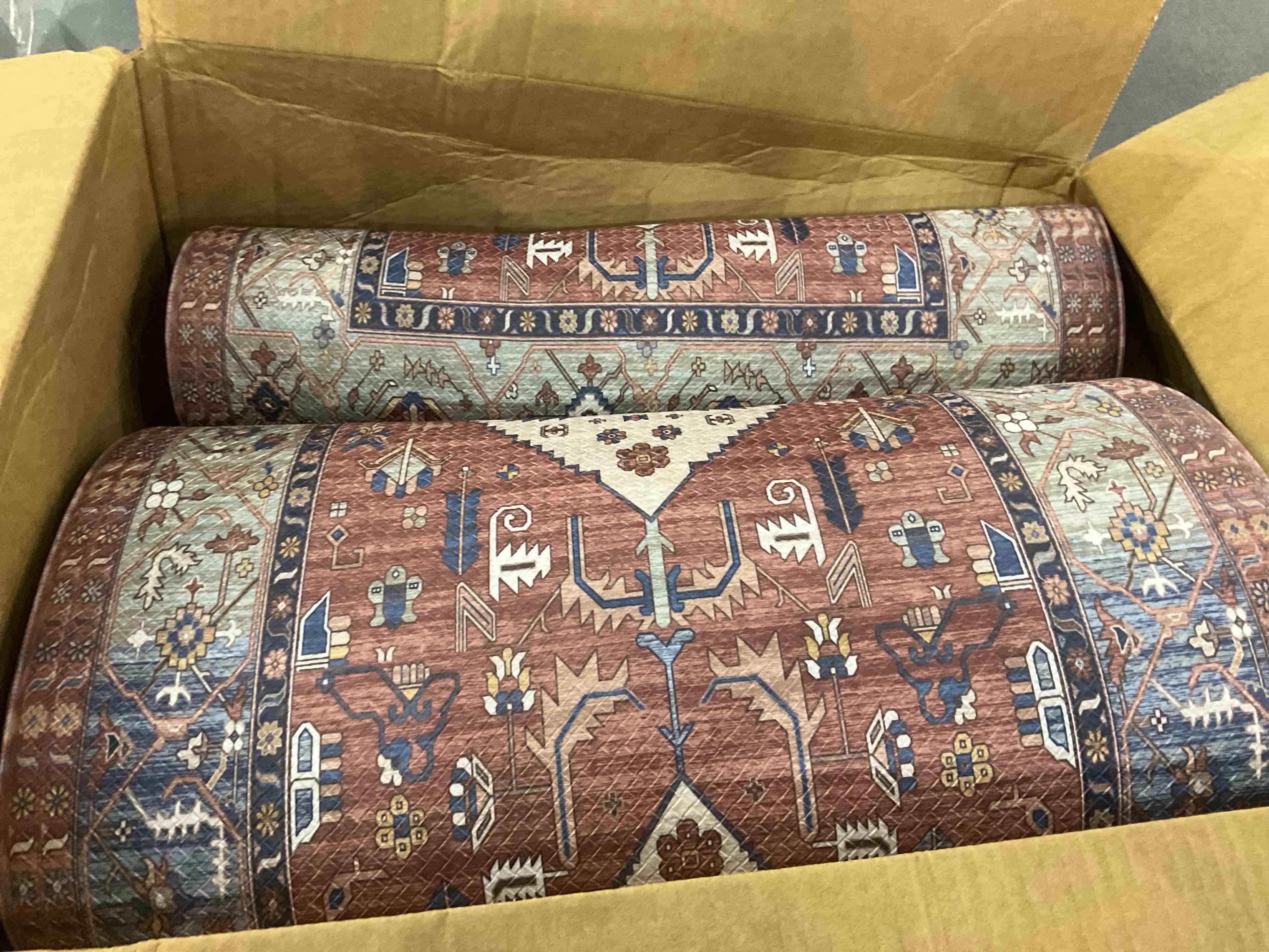 https://s3.amazonaws.com/lotting-images-prod/BargainHunt/EXS01295030_1712669030394.jpeg