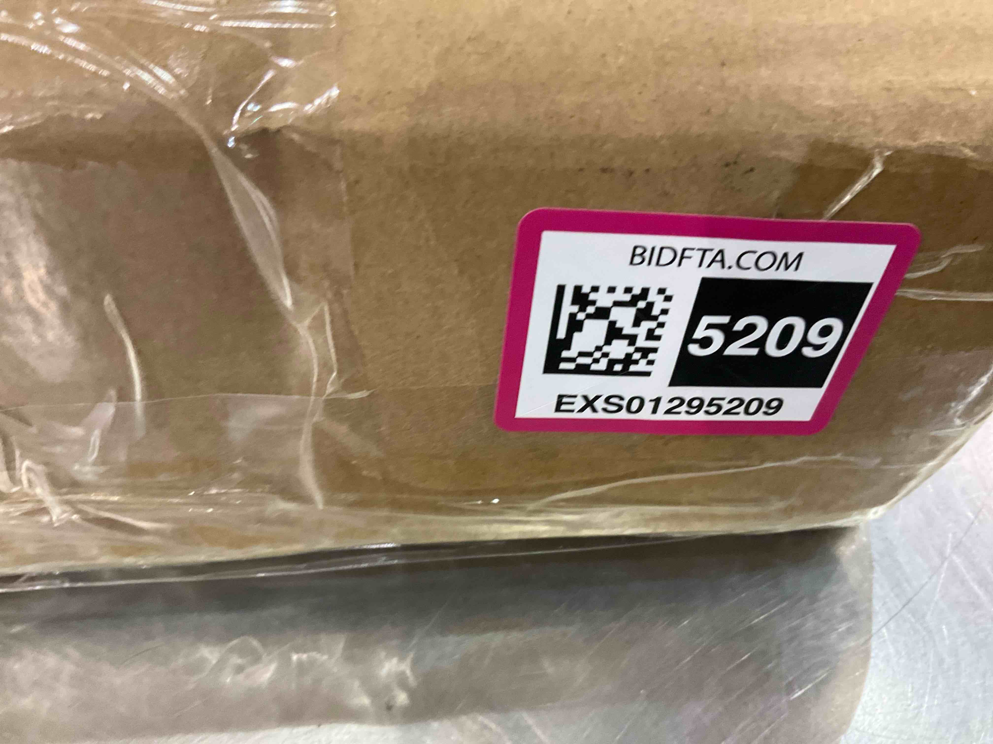 https://s3.amazonaws.com/lotting-images-prod/BargainHunt/EXS01295209_1712757745703.jpeg