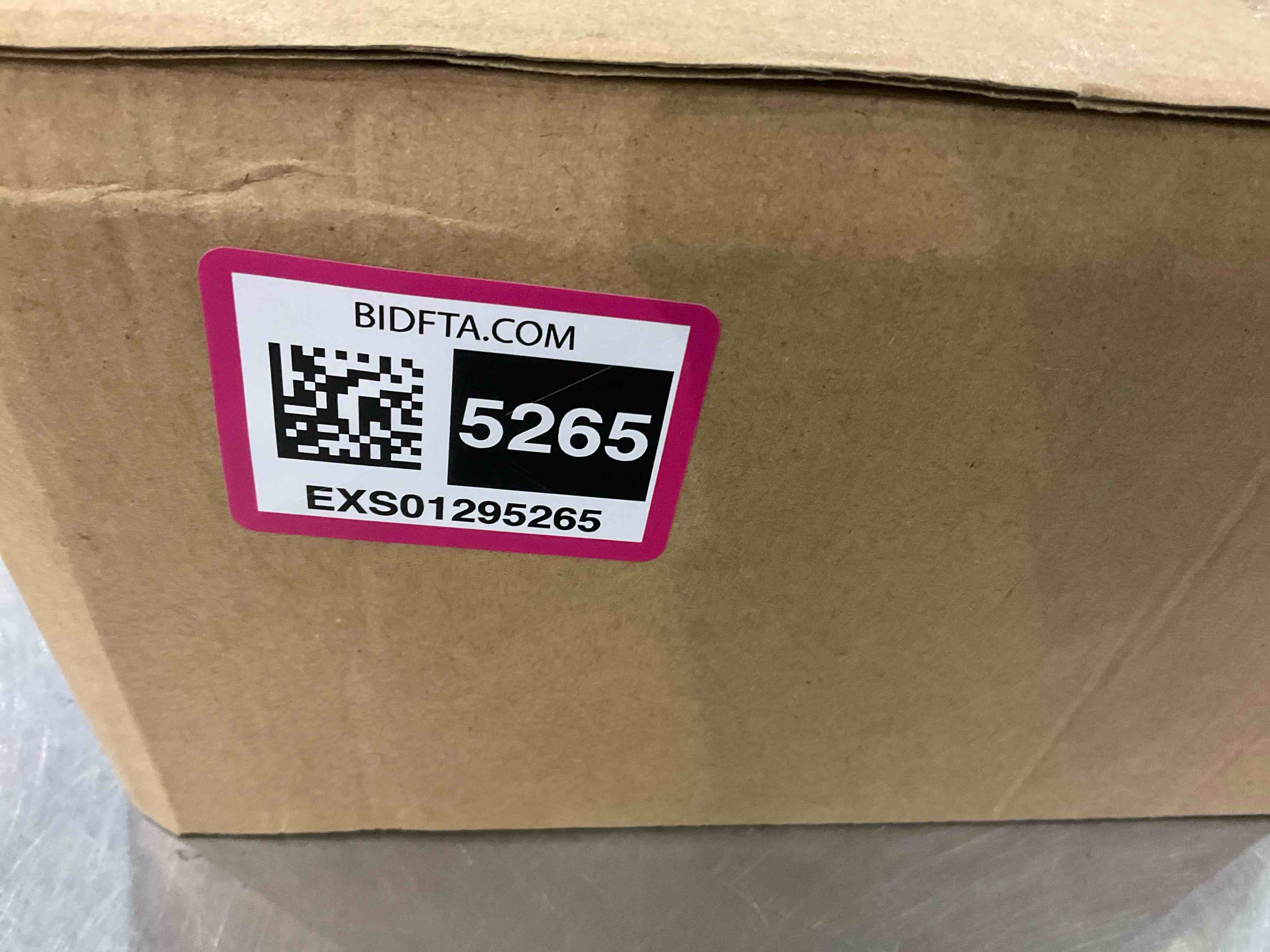 https://s3.amazonaws.com/lotting-images-prod/BargainHunt/EXS01295265_1712768690355.jpeg