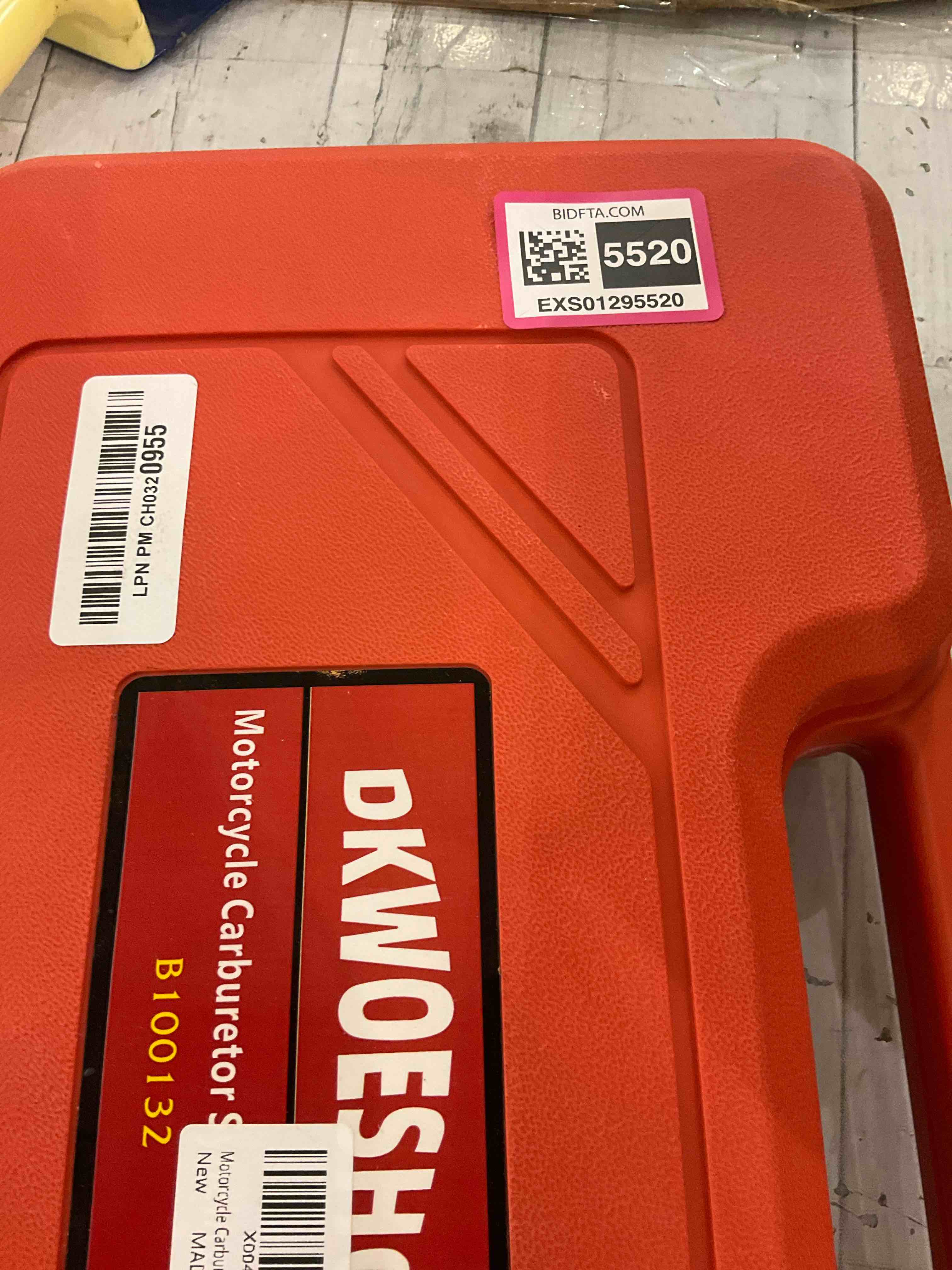 https://s3.amazonaws.com/lotting-images-prod/BargainHunt/EXS01295520_1712761553327.jpeg