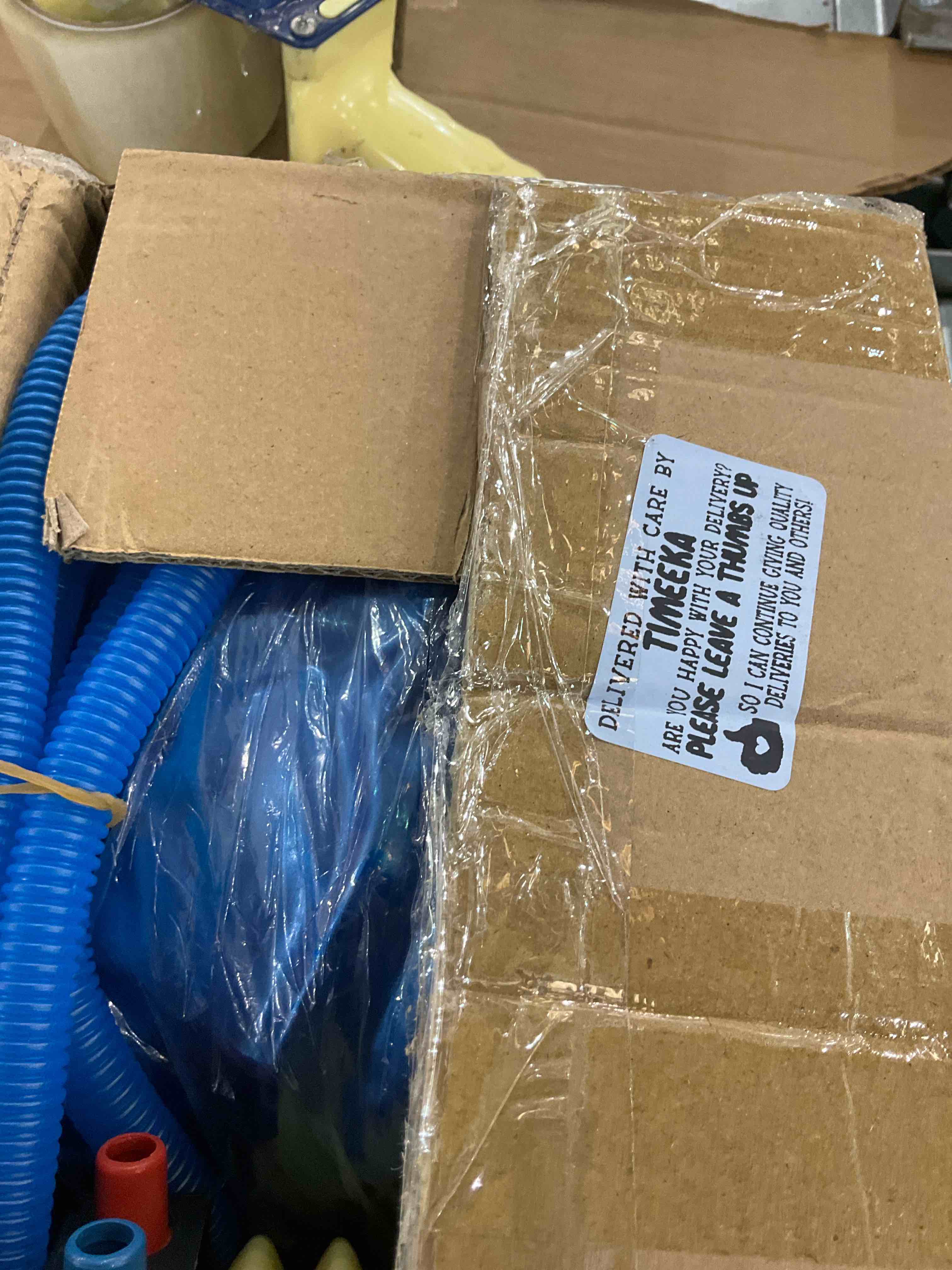 https://s3.amazonaws.com/lotting-images-prod/BargainHunt/EXS01295949_1713190254860.jpeg