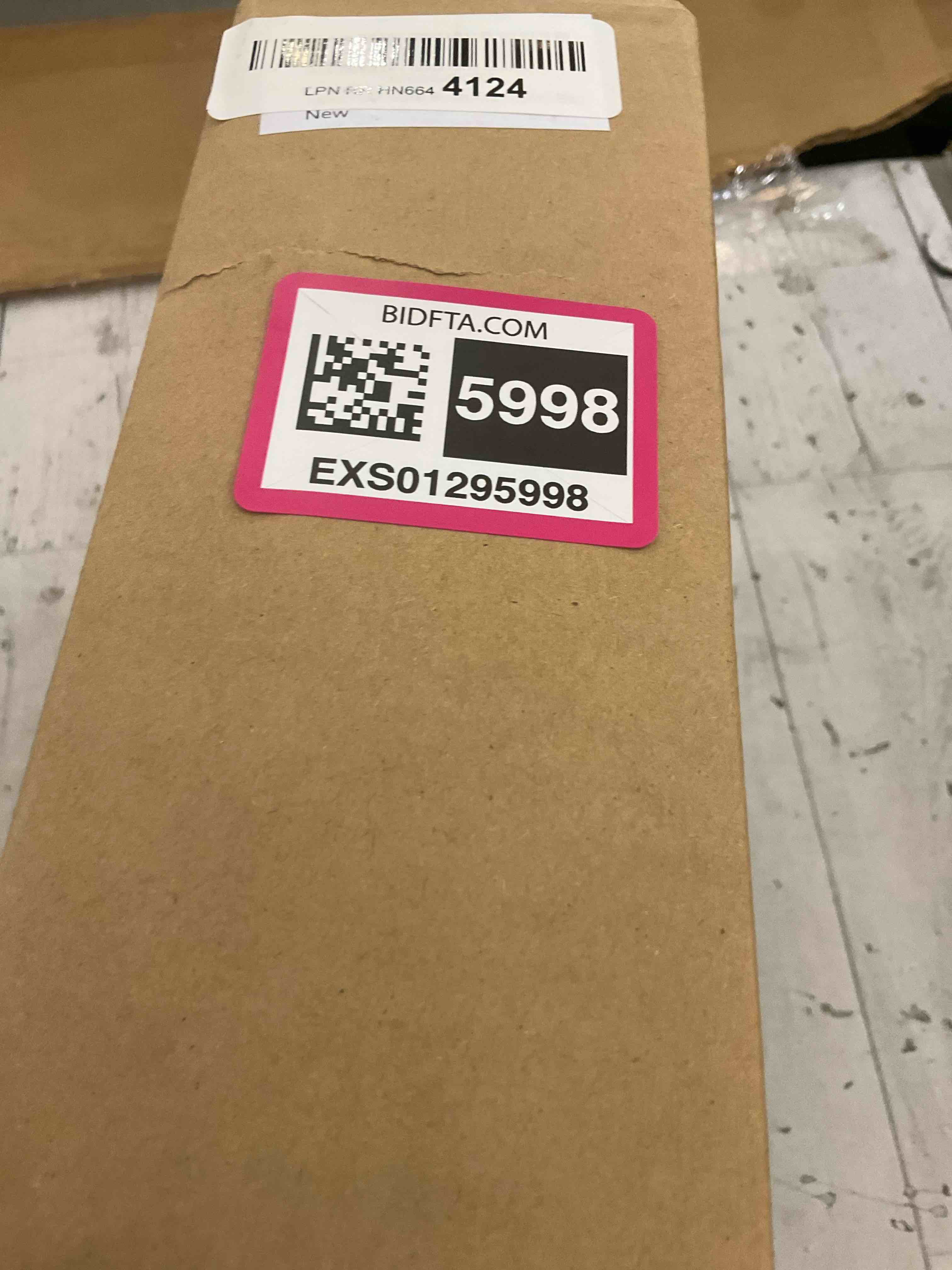 https://s3.amazonaws.com/lotting-images-prod/BargainHunt/EXS01295998_1713199591462.jpeg