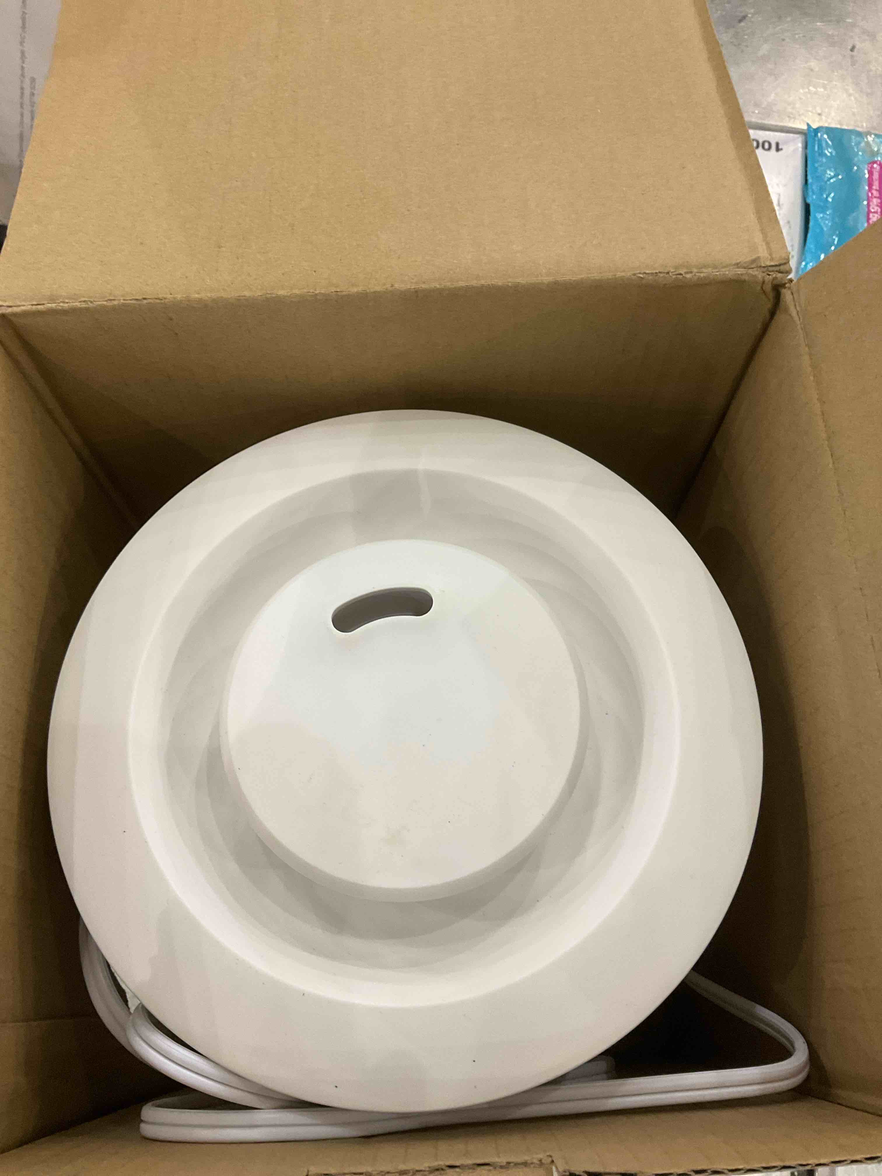https://s3.amazonaws.com/lotting-images-prod/BargainHunt/EXS01297205_1712588648321.jpeg