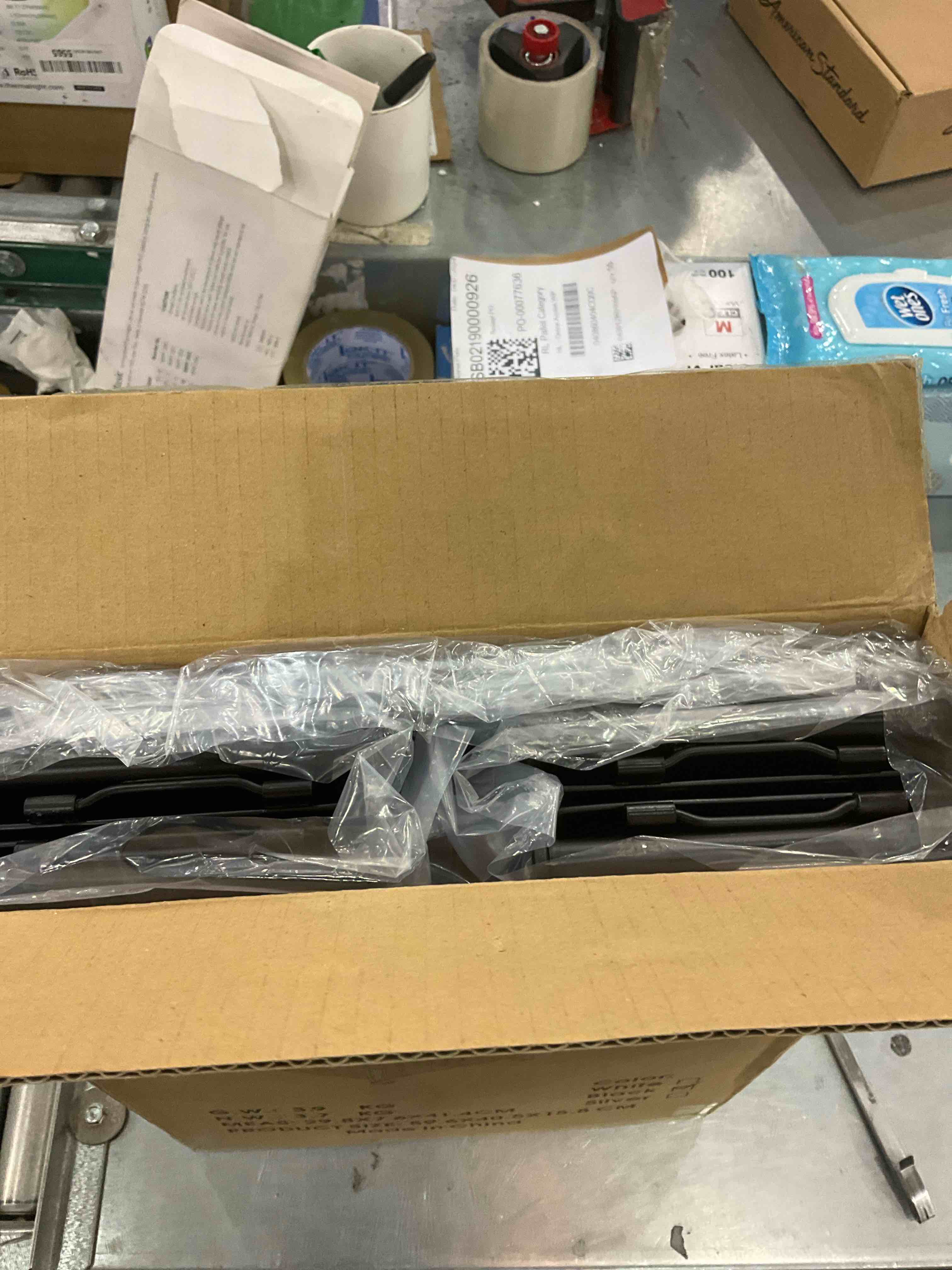 https://s3.amazonaws.com/lotting-images-prod/BargainHunt/EXS01297209_1712588927479.jpeg