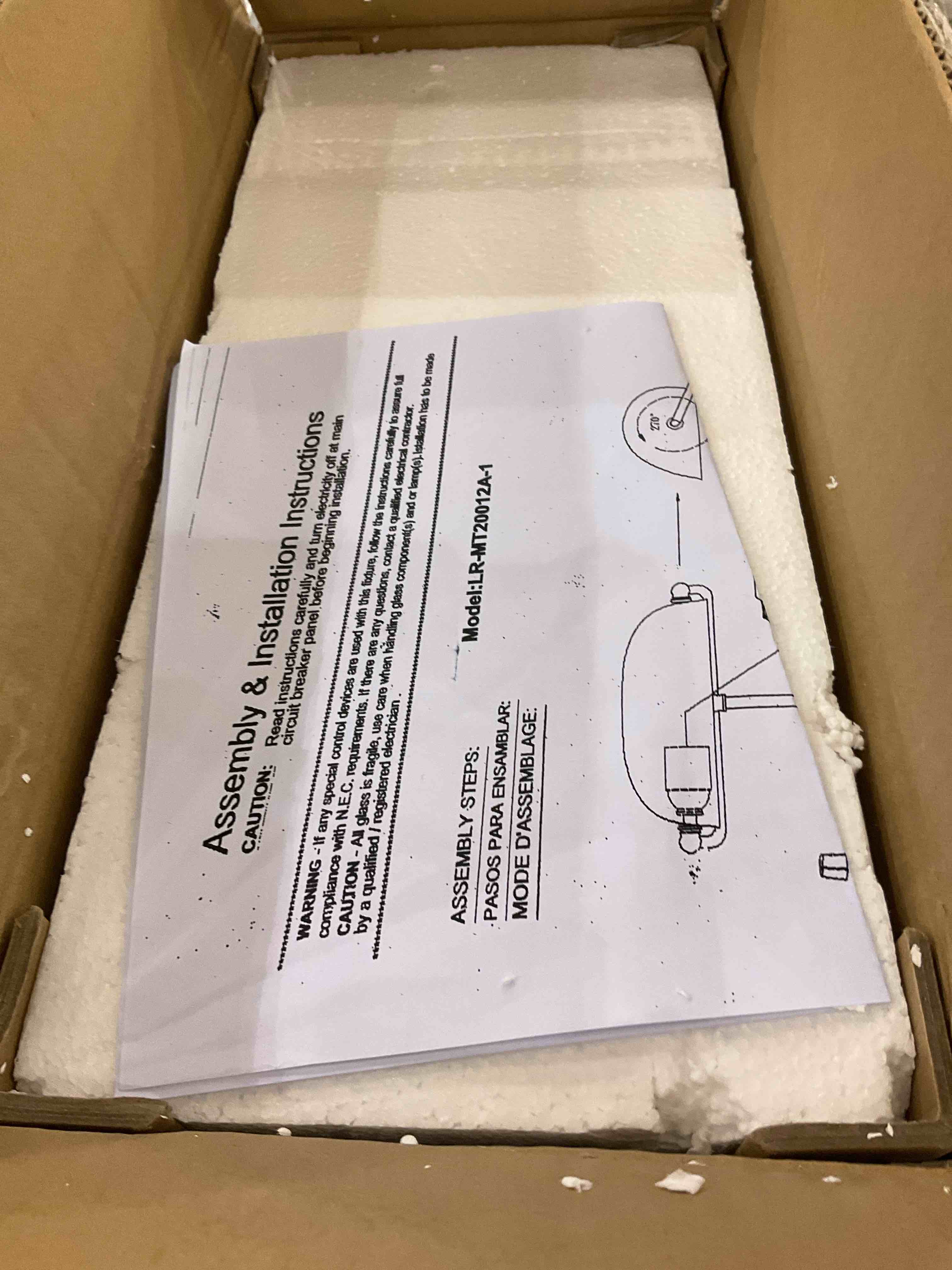 https://s3.amazonaws.com/lotting-images-prod/BargainHunt/EXS01298004_1712324307898.jpeg