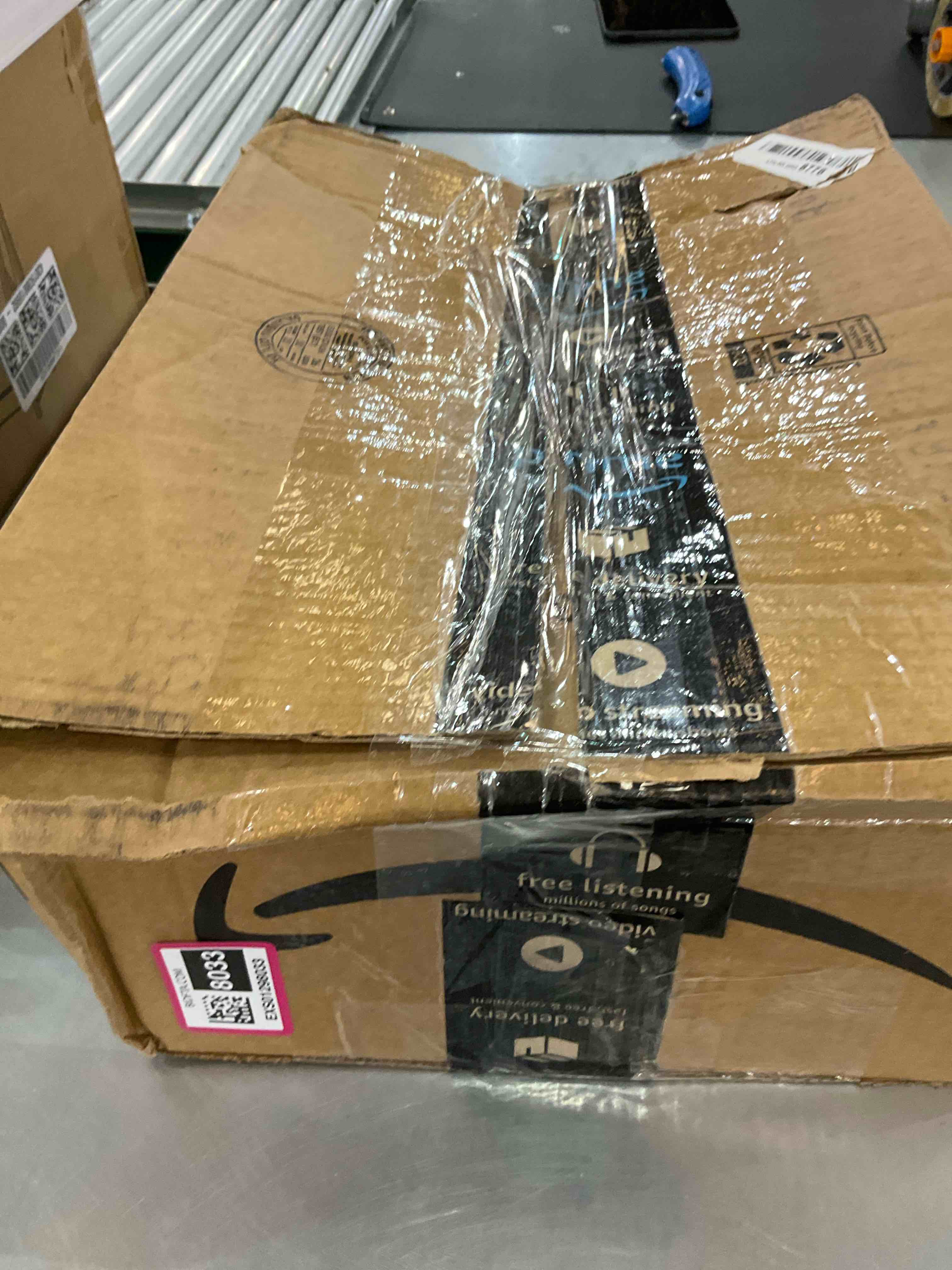https://s3.amazonaws.com/lotting-images-prod/BargainHunt/EXS01298033_1712325916614.jpeg