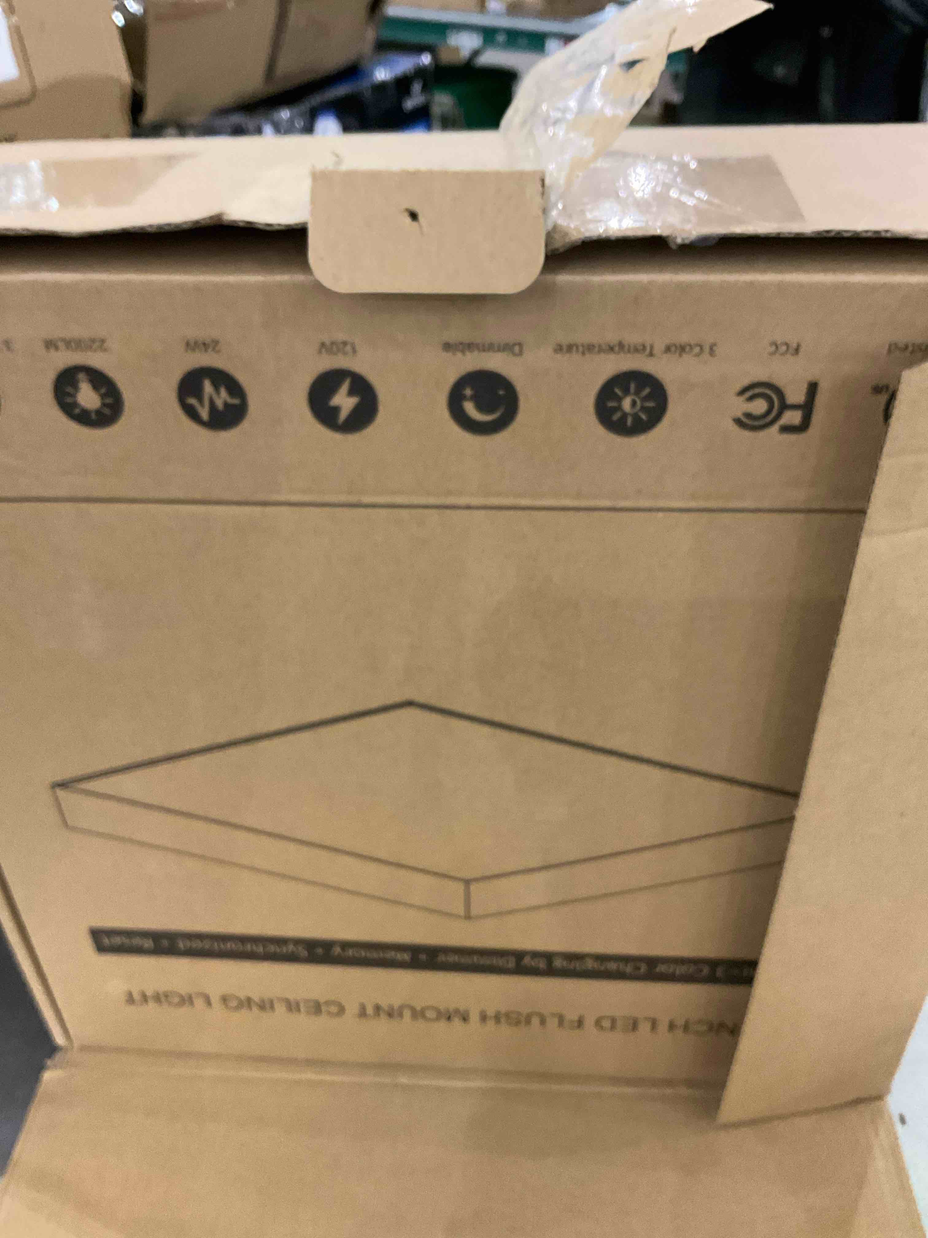 https://s3.amazonaws.com/lotting-images-prod/BargainHunt/EXS01298193_1712761934483.jpeg