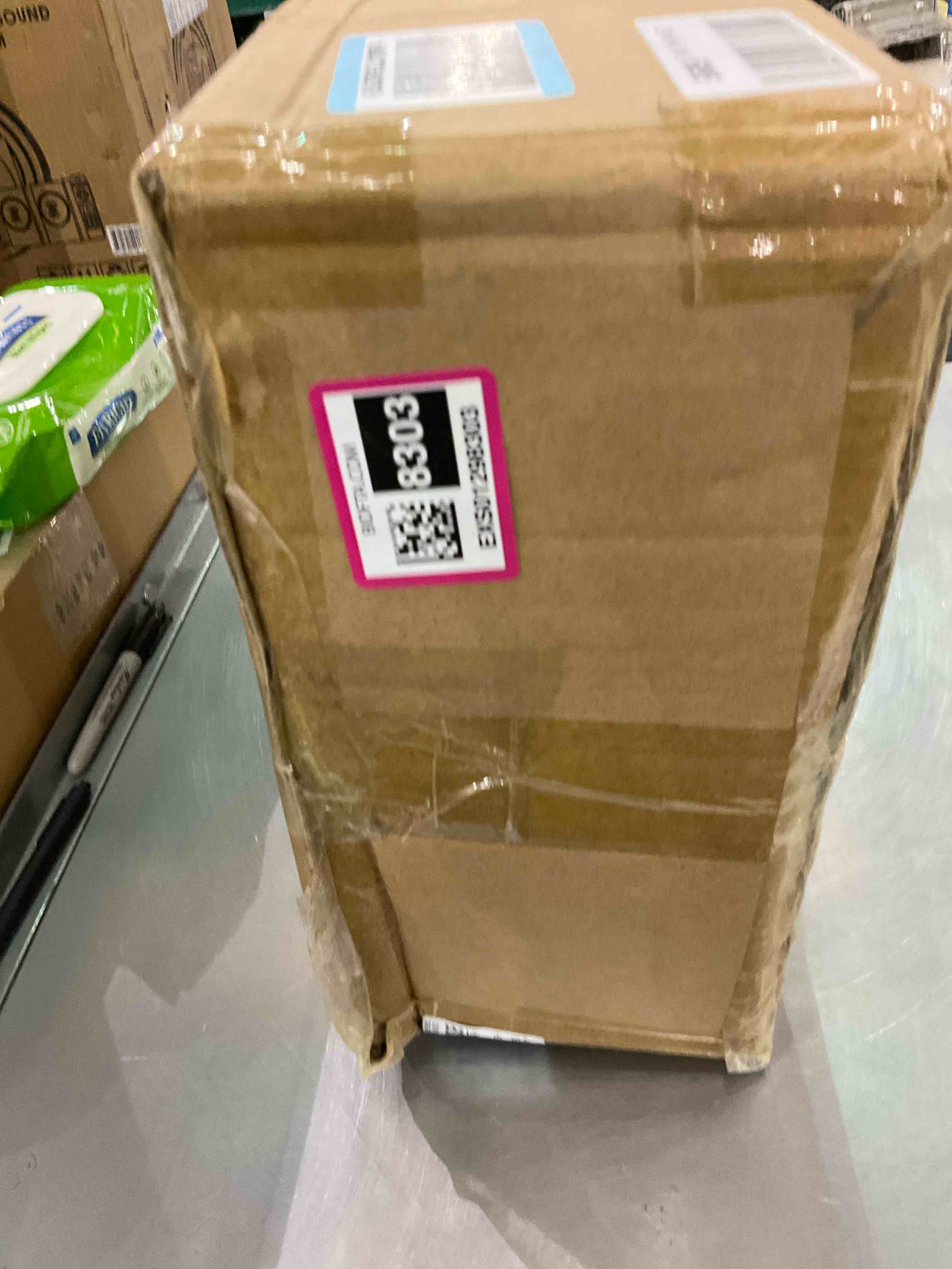 https://s3.amazonaws.com/lotting-images-prod/BargainHunt/EXS01298303_1712845971760.jpeg