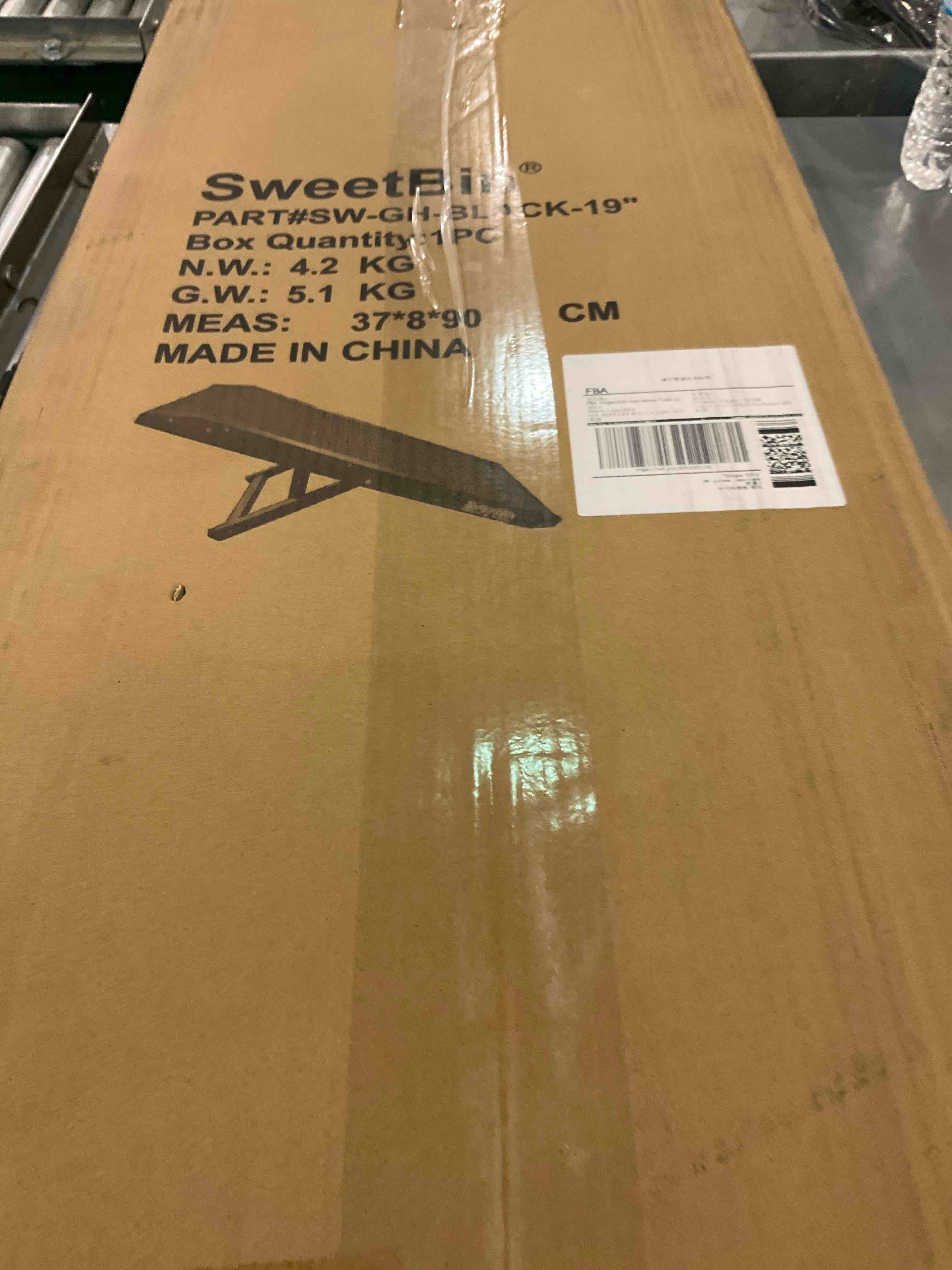 https://s3.amazonaws.com/lotting-images-prod/BargainHunt/EXS01298483_1713189554663.jpeg