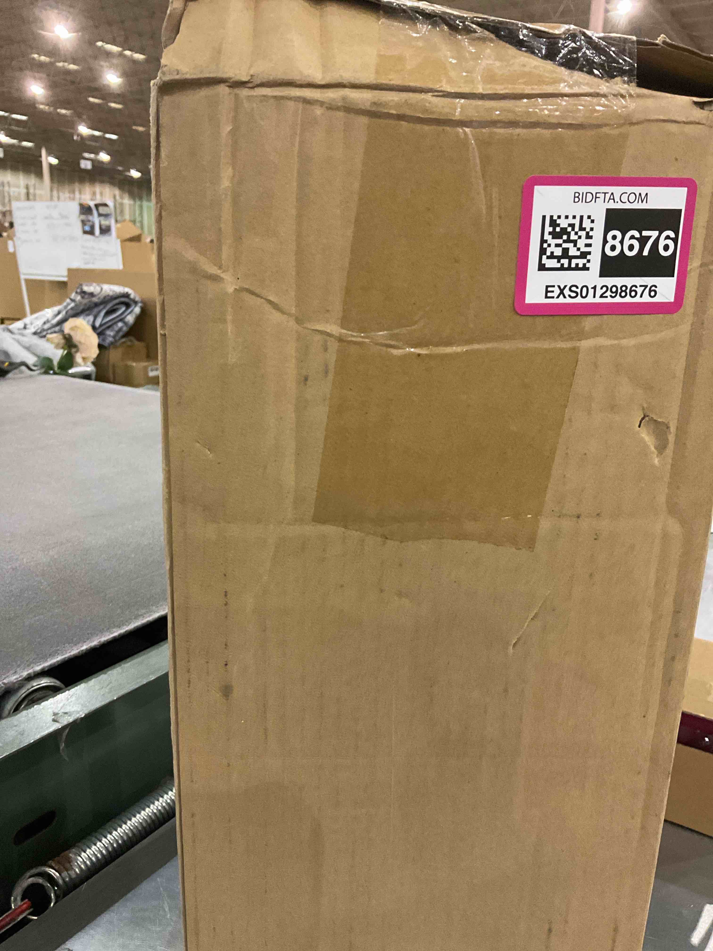 https://s3.amazonaws.com/lotting-images-prod/BargainHunt/EXS01298676_1712845500904.jpeg