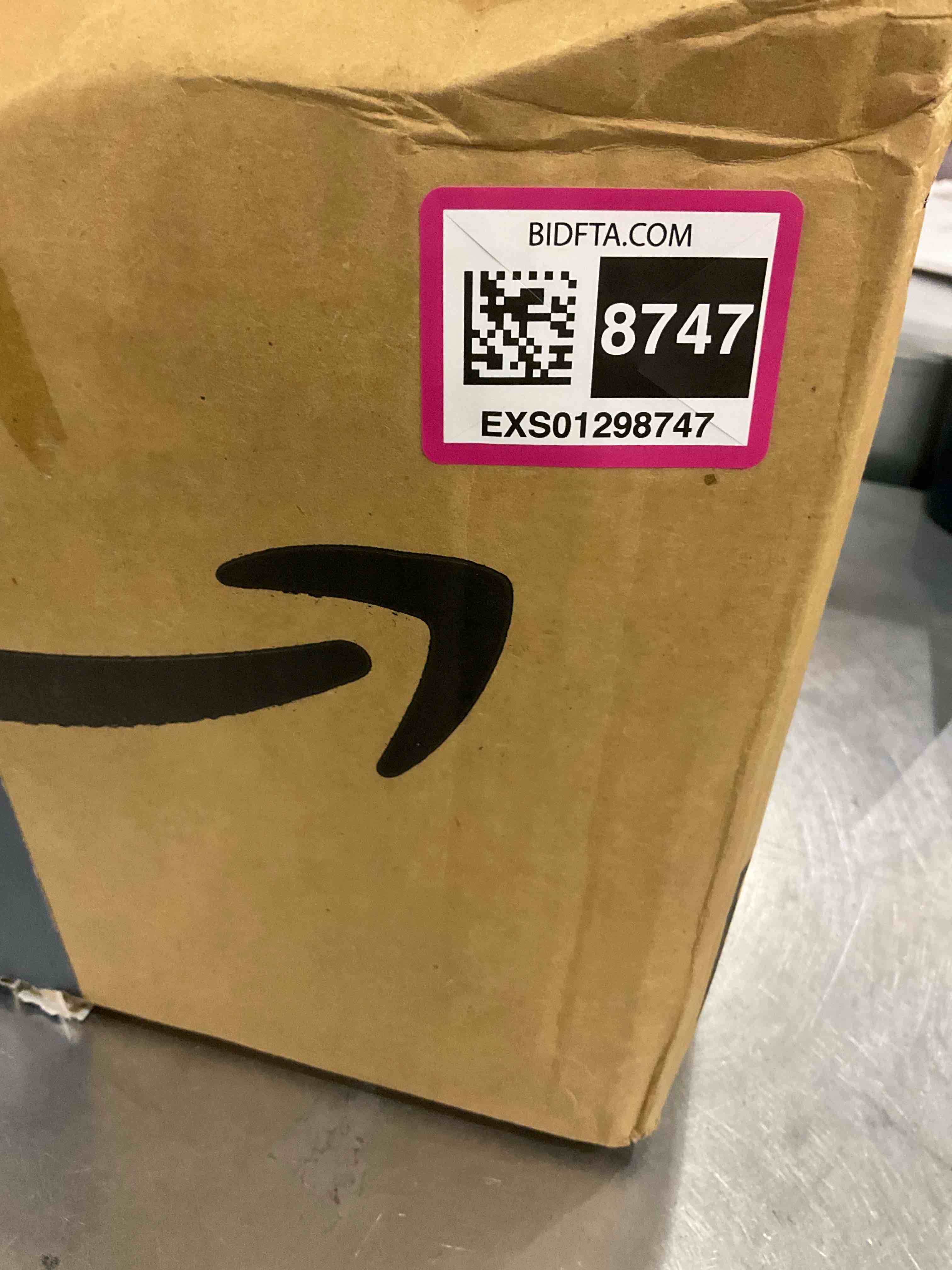 https://s3.amazonaws.com/lotting-images-prod/BargainHunt/EXS01298747_1712860993780.jpeg